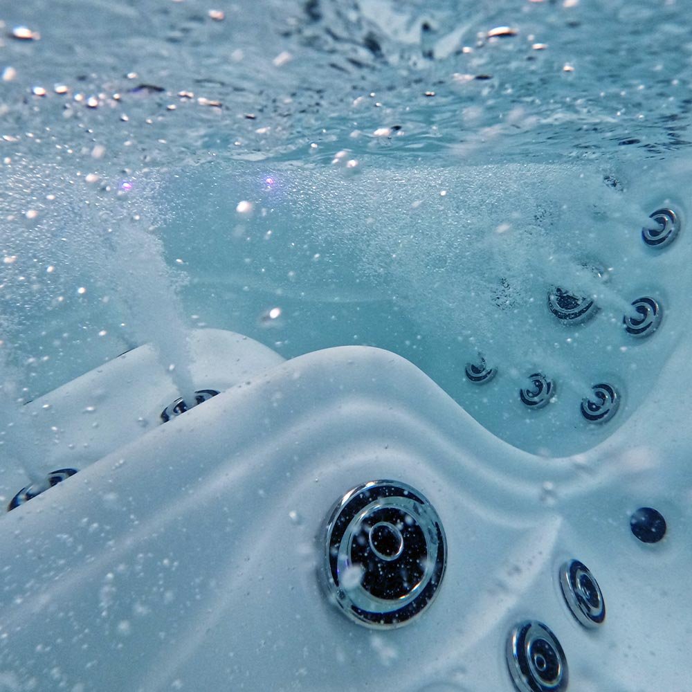 RoseboroX_OverviewUnderwater_JetsActive.jpg