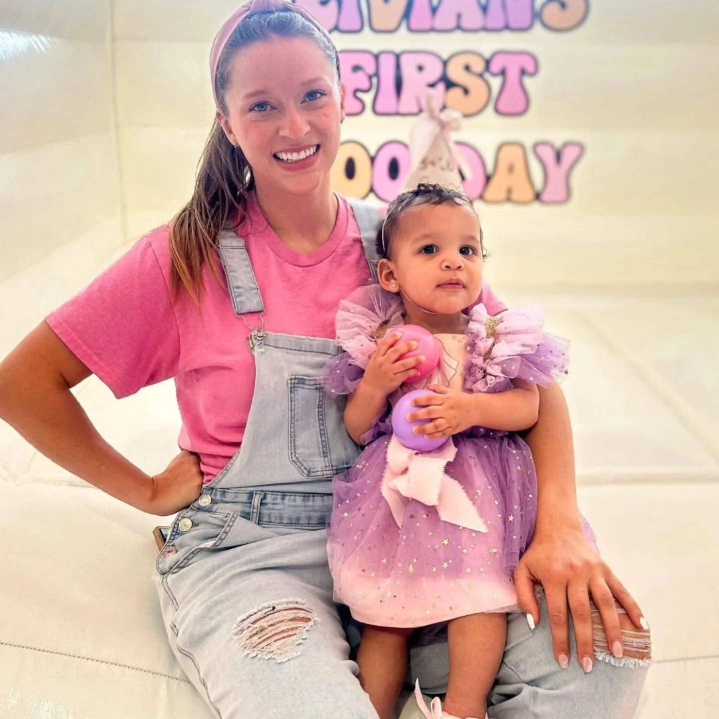 🎀Hi Friends! As you may notice- our outfit doesn't look exactly like the YouTube personality. That isnt by accident! Most parties that Rachel is invited to are using pastels and softer tones. The darker navy tends to really stick out! Some of you ma