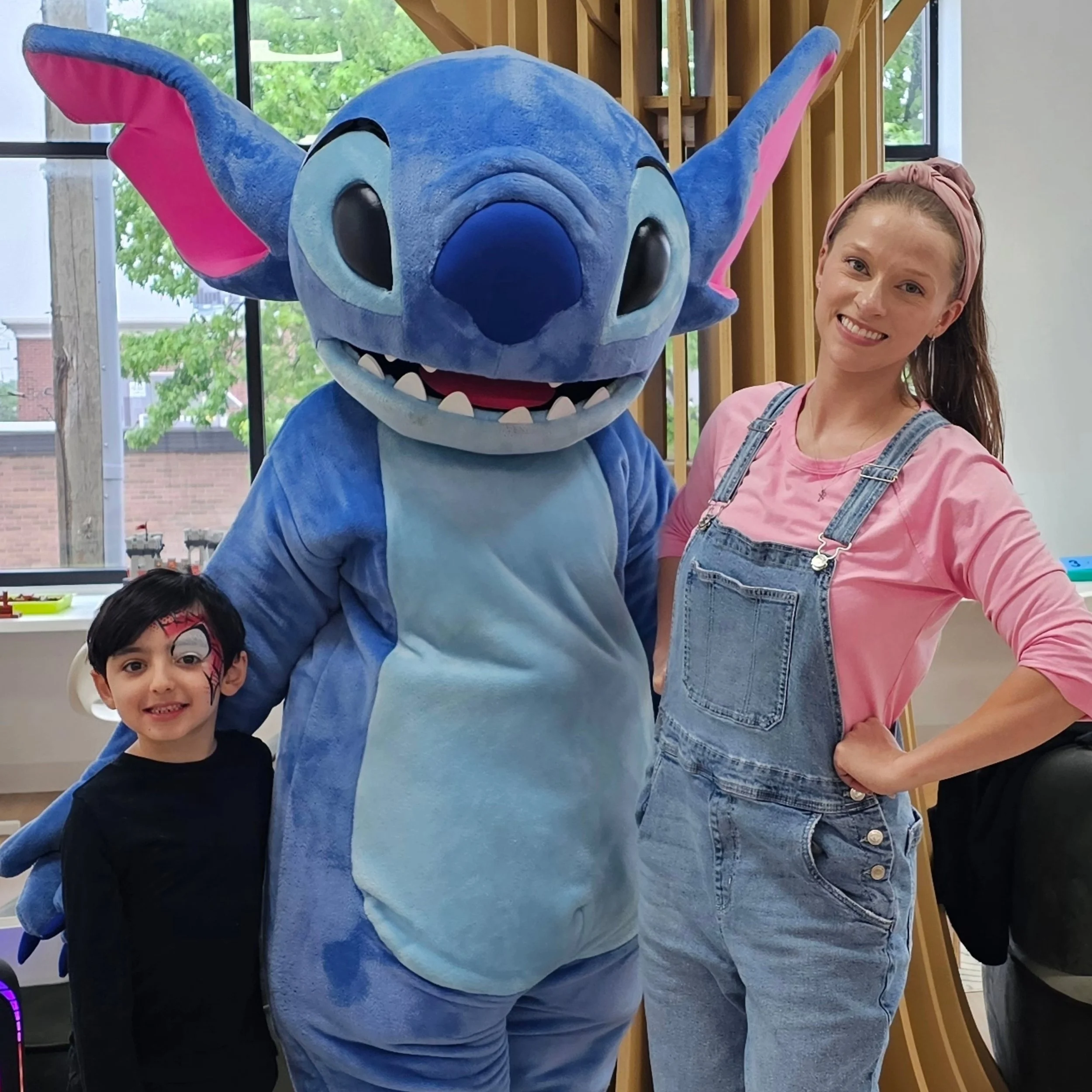 🌸When is the best time to book your party? A month in advance!The earlier you book your event, the more options and flexibility you will have! This means less stress for you trying to scramble and create the perfect party at the last minute when you
