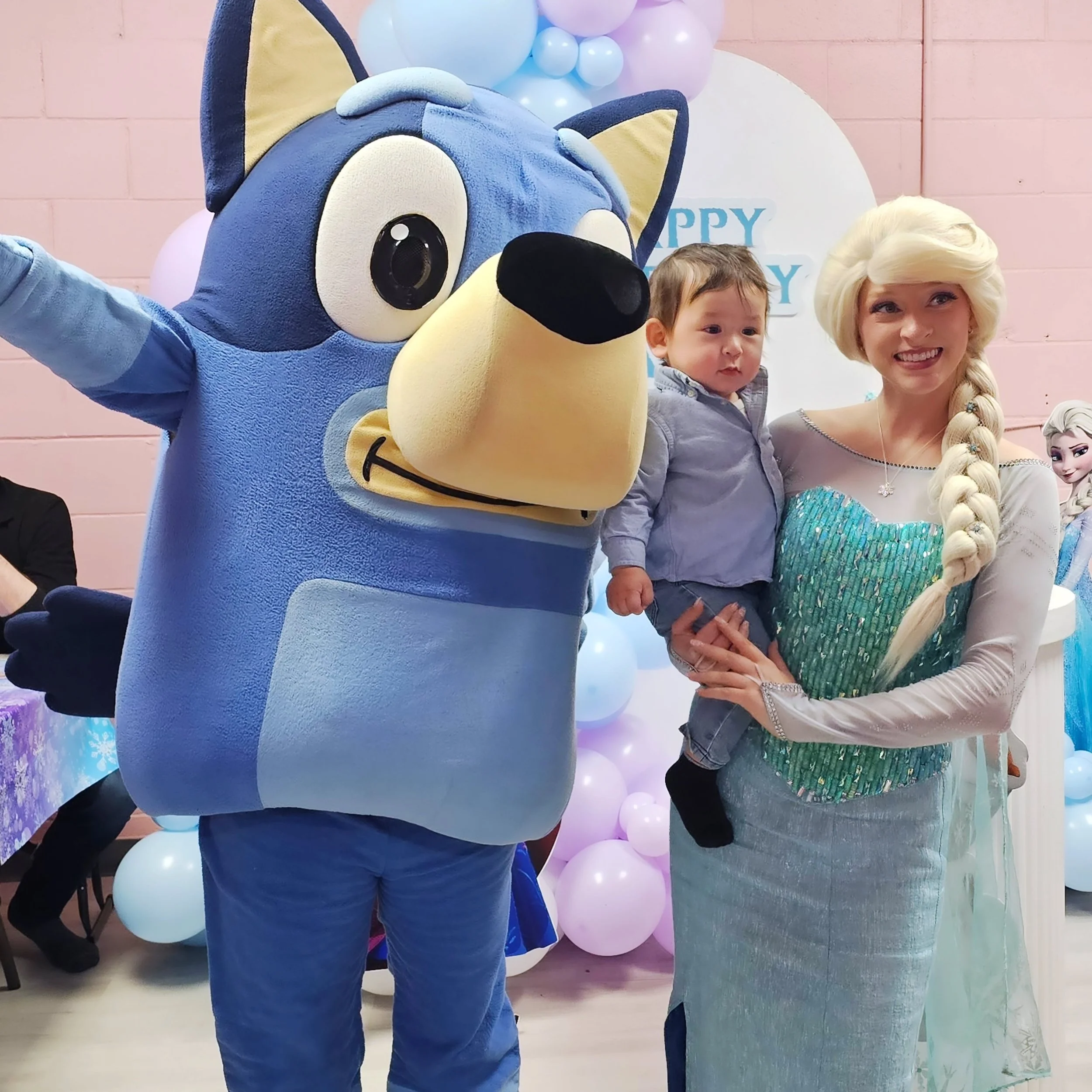 ❄️💙We love an unlikely duo! Does your child have favorite characters from different stories?

❄️💙Entertaining the Magic of Childhood 
Www.tayloredeventsllc.com 
📍@tbplaymi