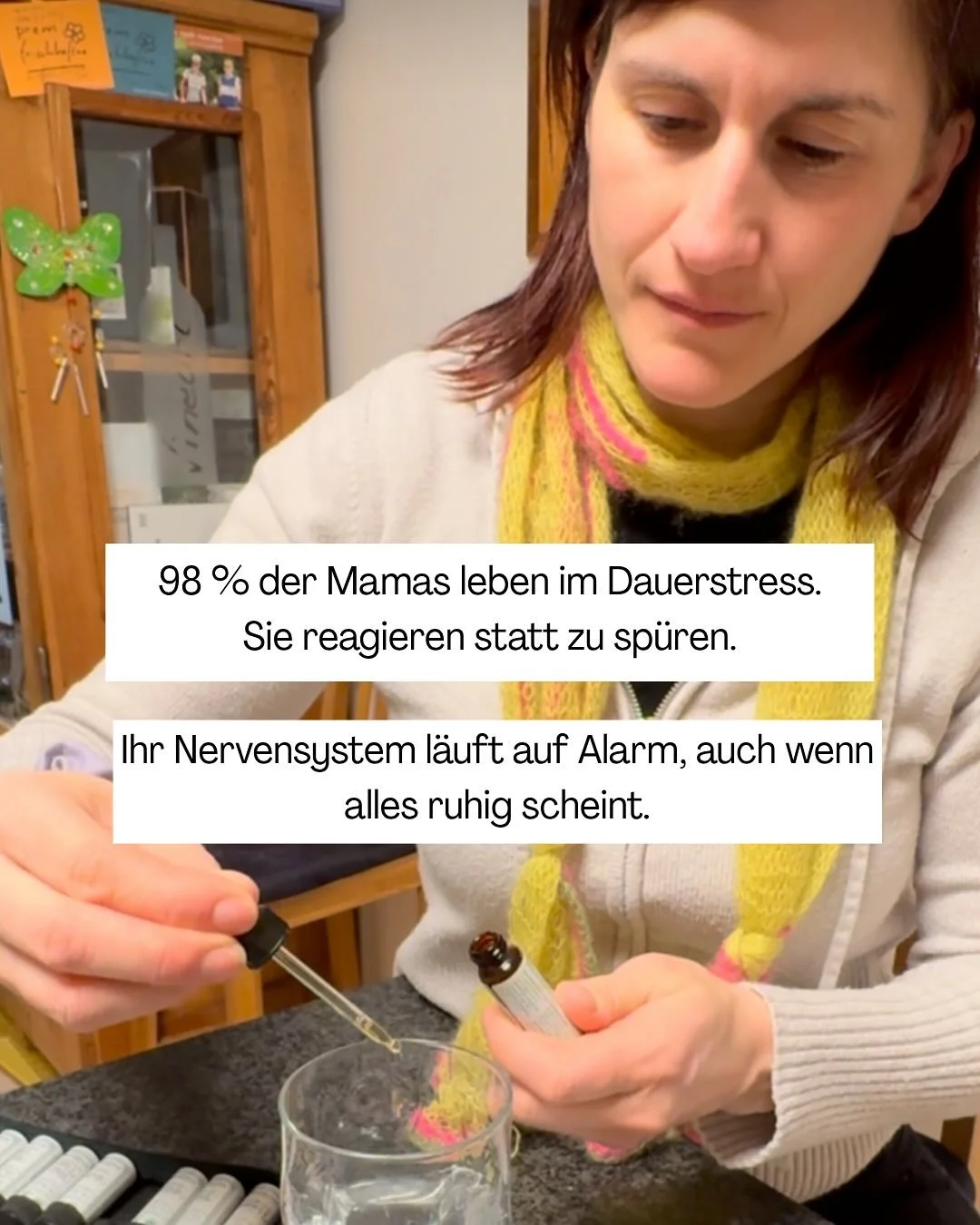 Du brauchst kein Retreat, um dein Nervensystem zu beruhigen.
Nur achtsame 30 Sekunden… 
-> die Bachblüte White Chestnut hilft dir wenn du starkes Gedankenkreisen hast
-> Elo bei plötzlicher und akuter Überforderung
->