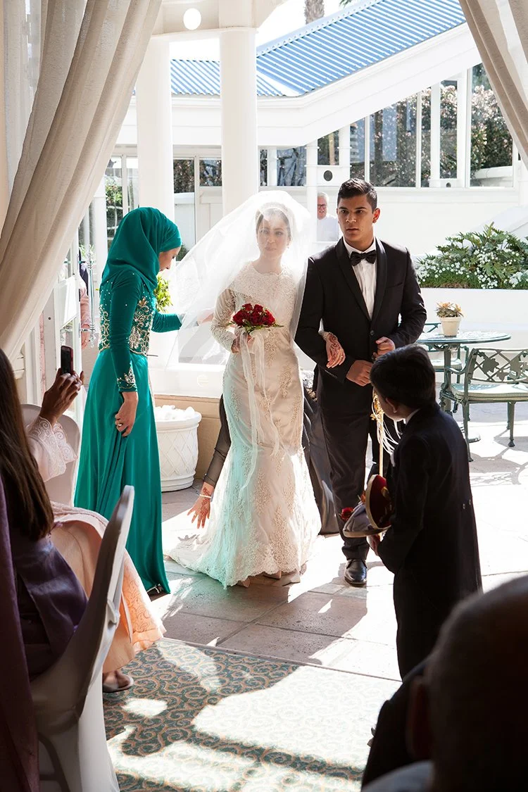 indian bride given away by brother at hindu wedding