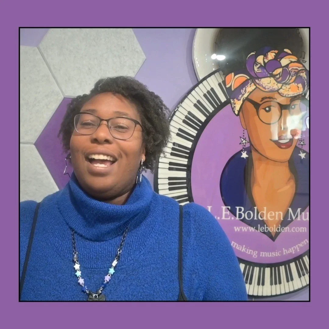 Here is a fun and spooky chromatic warm up! This is great for building breath support and tuning your ear to tricky chromatic passages! Plus, it's perfect for #SpookySeason! 
#MakeMusicHappen #HappyPracticing #ChromaticScale #Sing