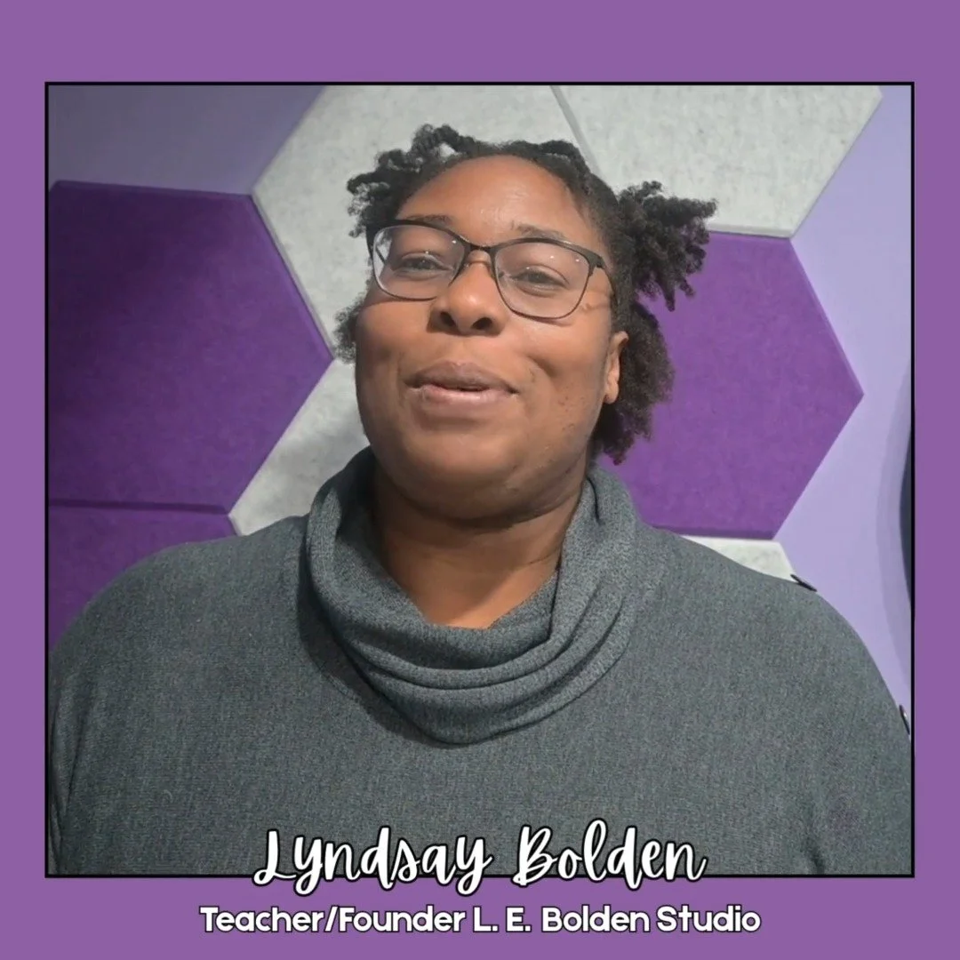 On this week's Warm Up Wednesday, we're doing a fun and bouncy warm up, great to get things moving! 
#Sing #MakeMusicHappen #WarmUpWithMe #OttawaVoiceTeacher