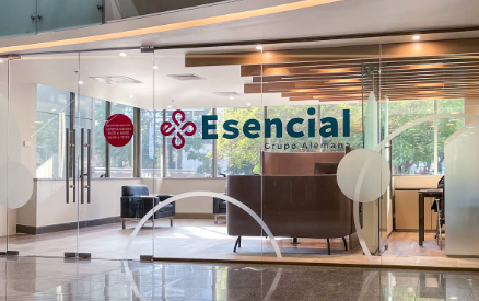 ISAPRE ESENCIAL SE SUMA COMO NUEVO AUSPICIADOR DE LA ESCUELA DE BÁSQUETBOL