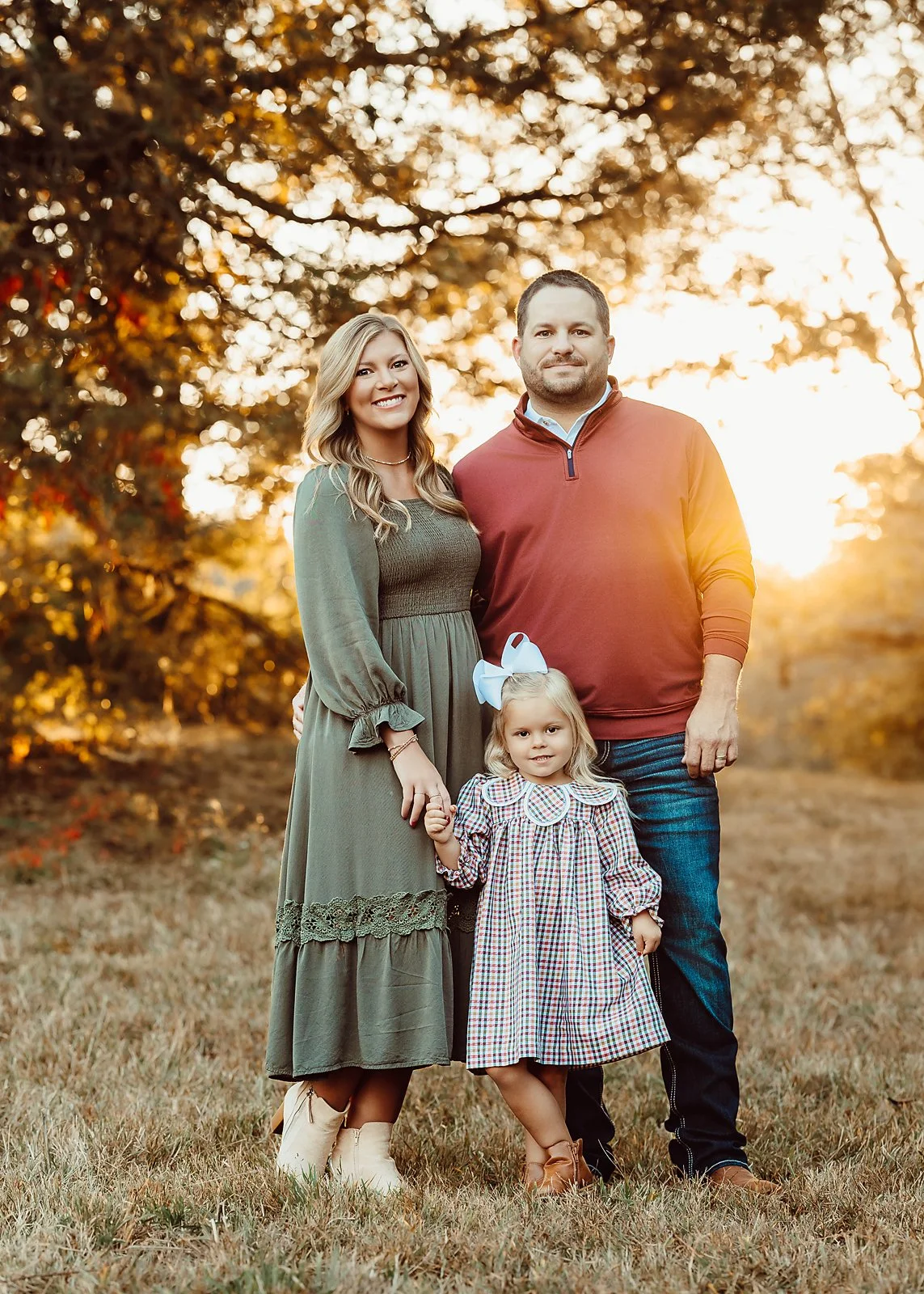 2026 family photography mini sessions, Saltillo, Mississippi, family mini sessions 2026, Professional family photographer Saltillo, Mississippi, Seasonal mini sessions for families, Affordable family photography packages 2026, Fresh Farm/Tupelo