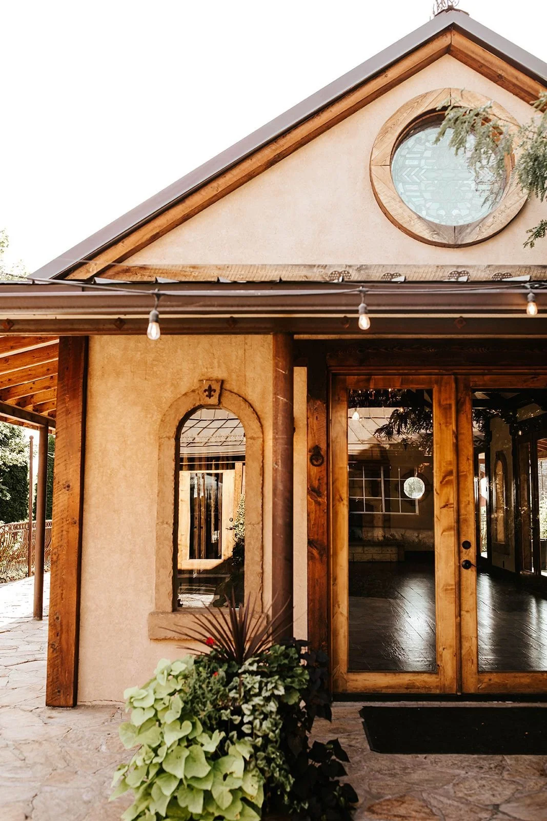 How to Book Your Wedding Venue