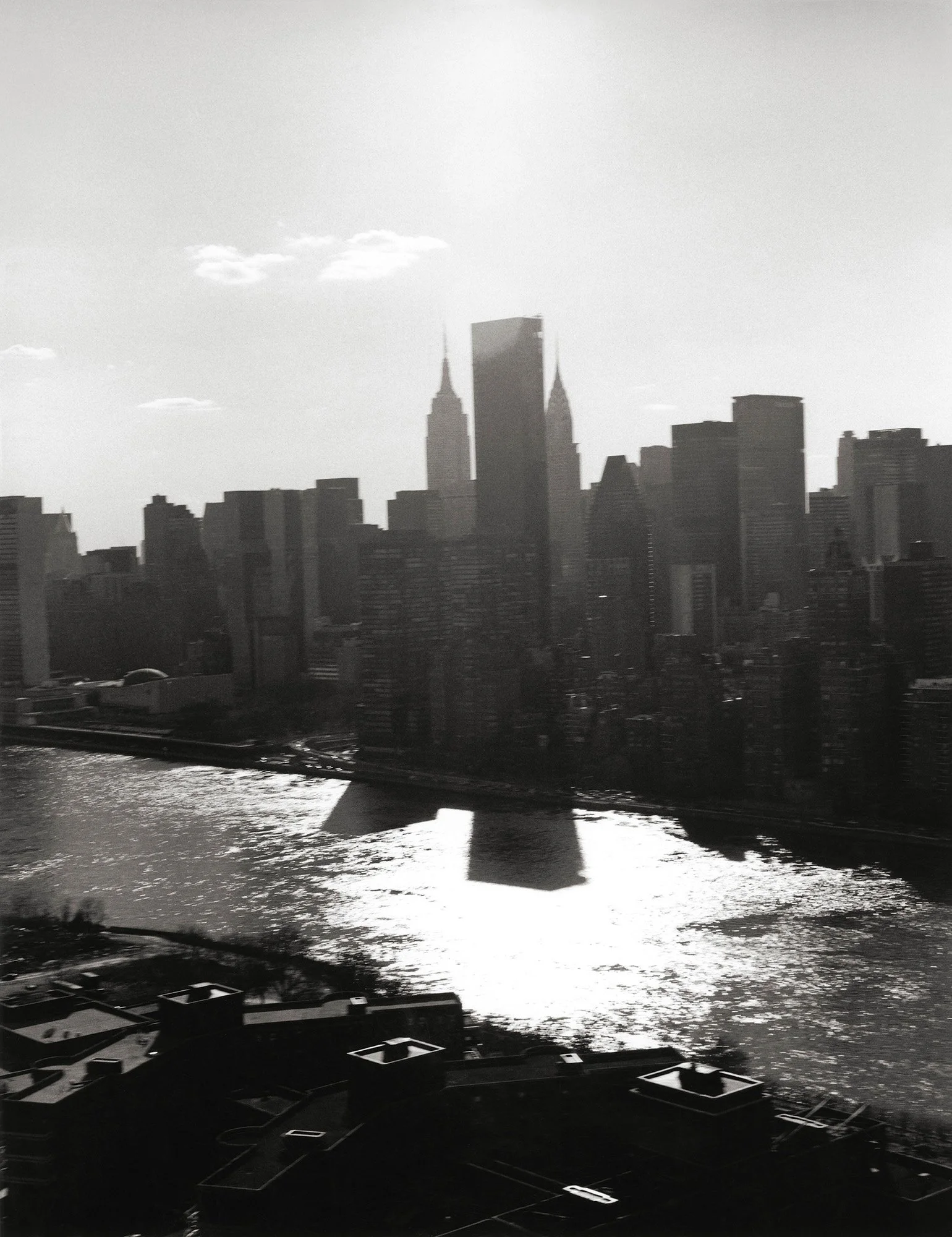EAST RIVER New York 2001