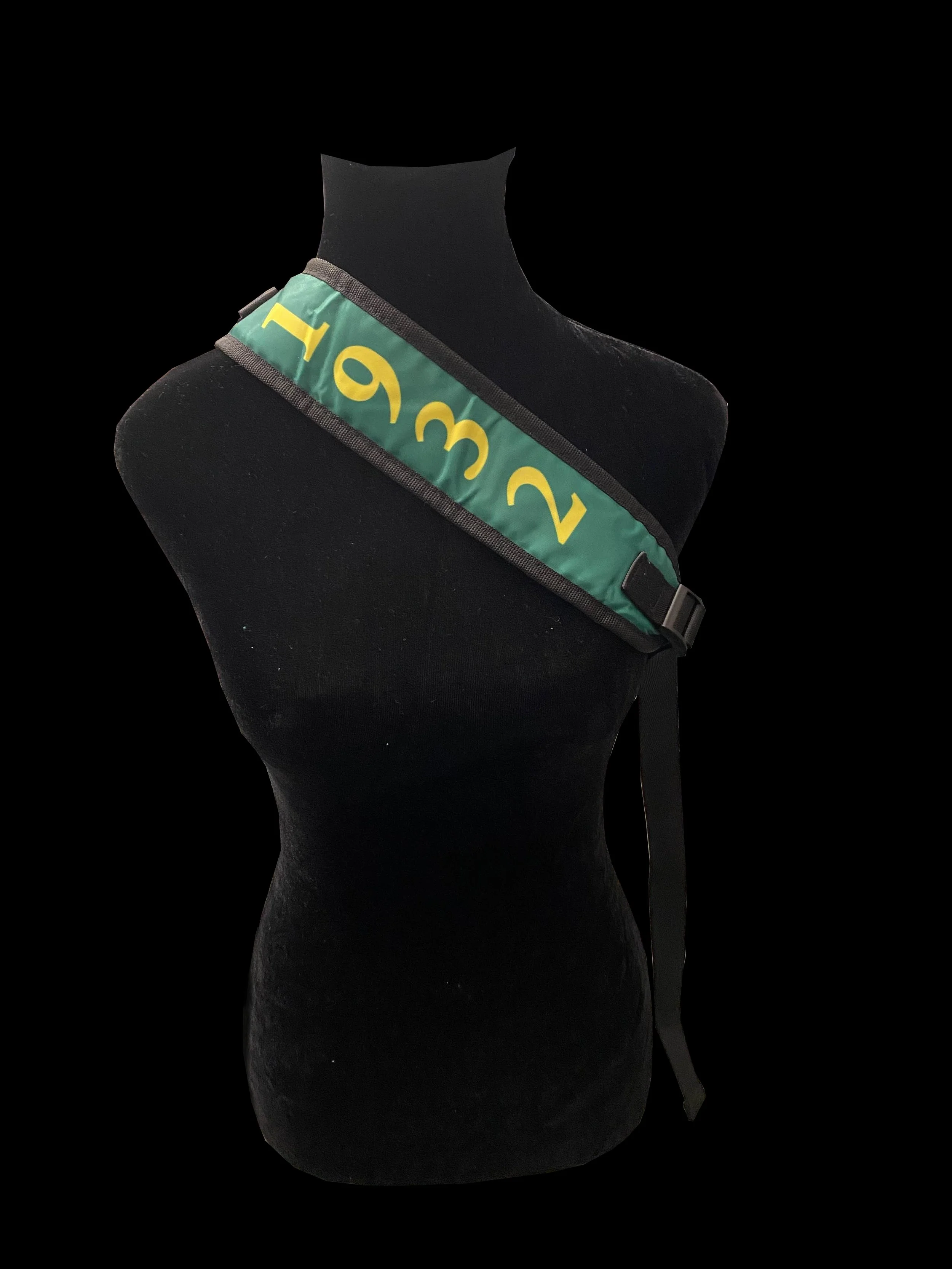 1932 Backpack Back strap.jpg