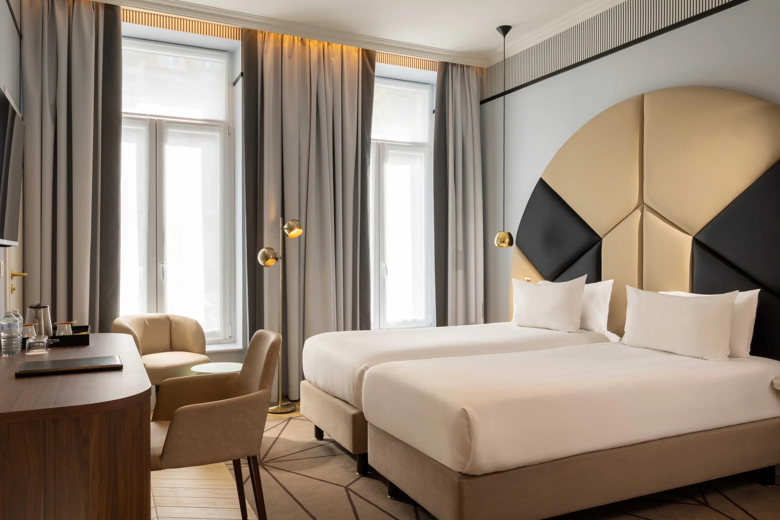 _G7A5076 hotel the augustin bd.jpg