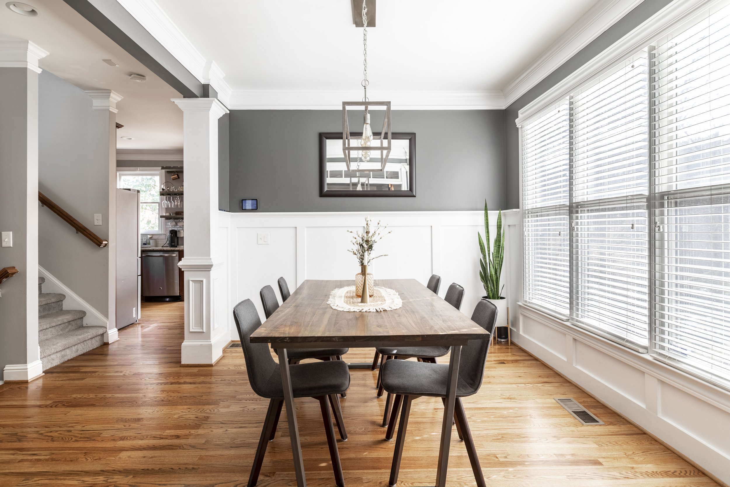 DiningRoom-1.jpg