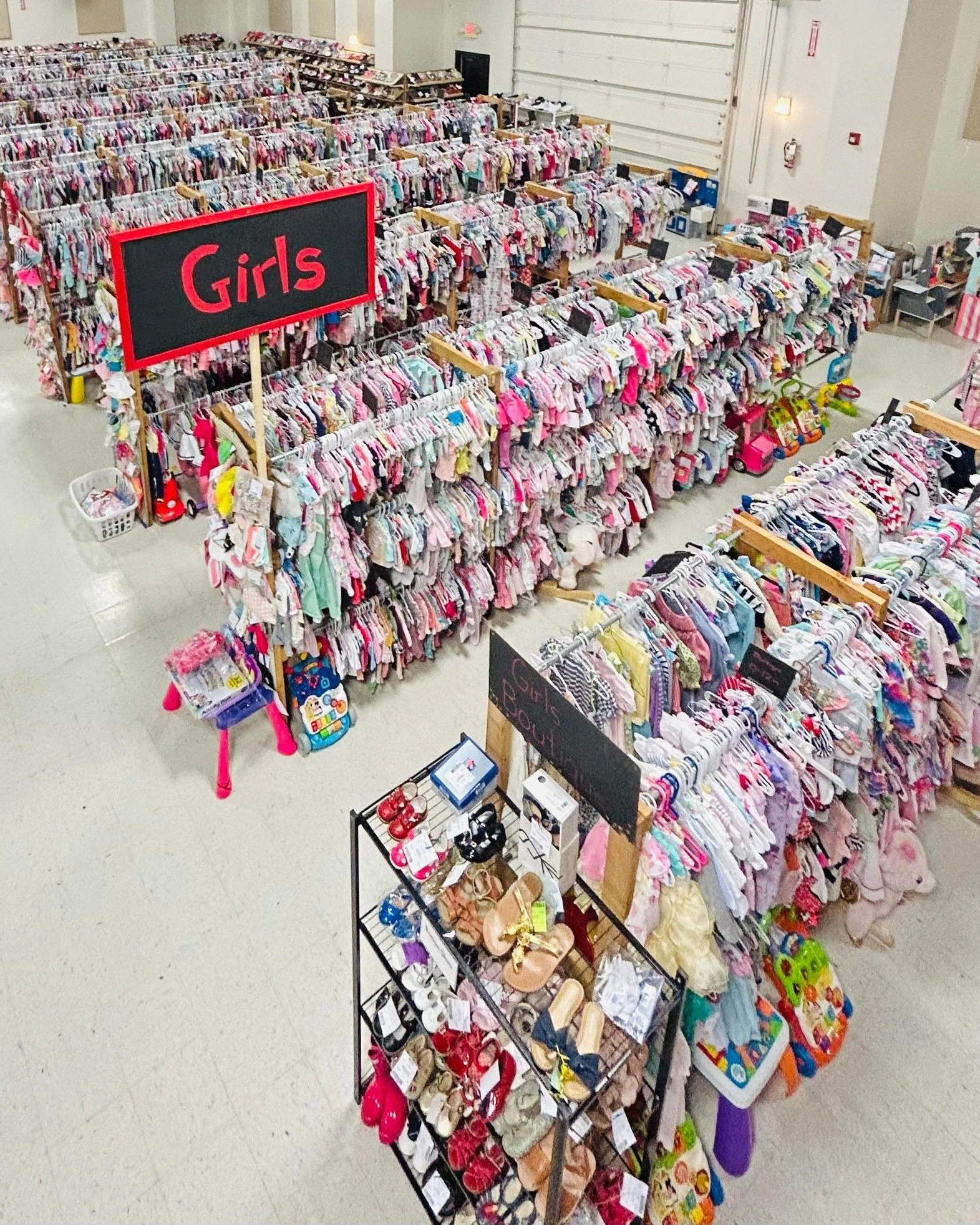 Are you READY Swanboro fans??? 
You don't need ☘️LUCK to sell your kids' things... you just need Nearly New Fish!!! 

Here's what you need to know::: 

1️⃣ Our Greenville event was UH-MAZING for our sellers - resale is MASSIVELY in demand and we sold