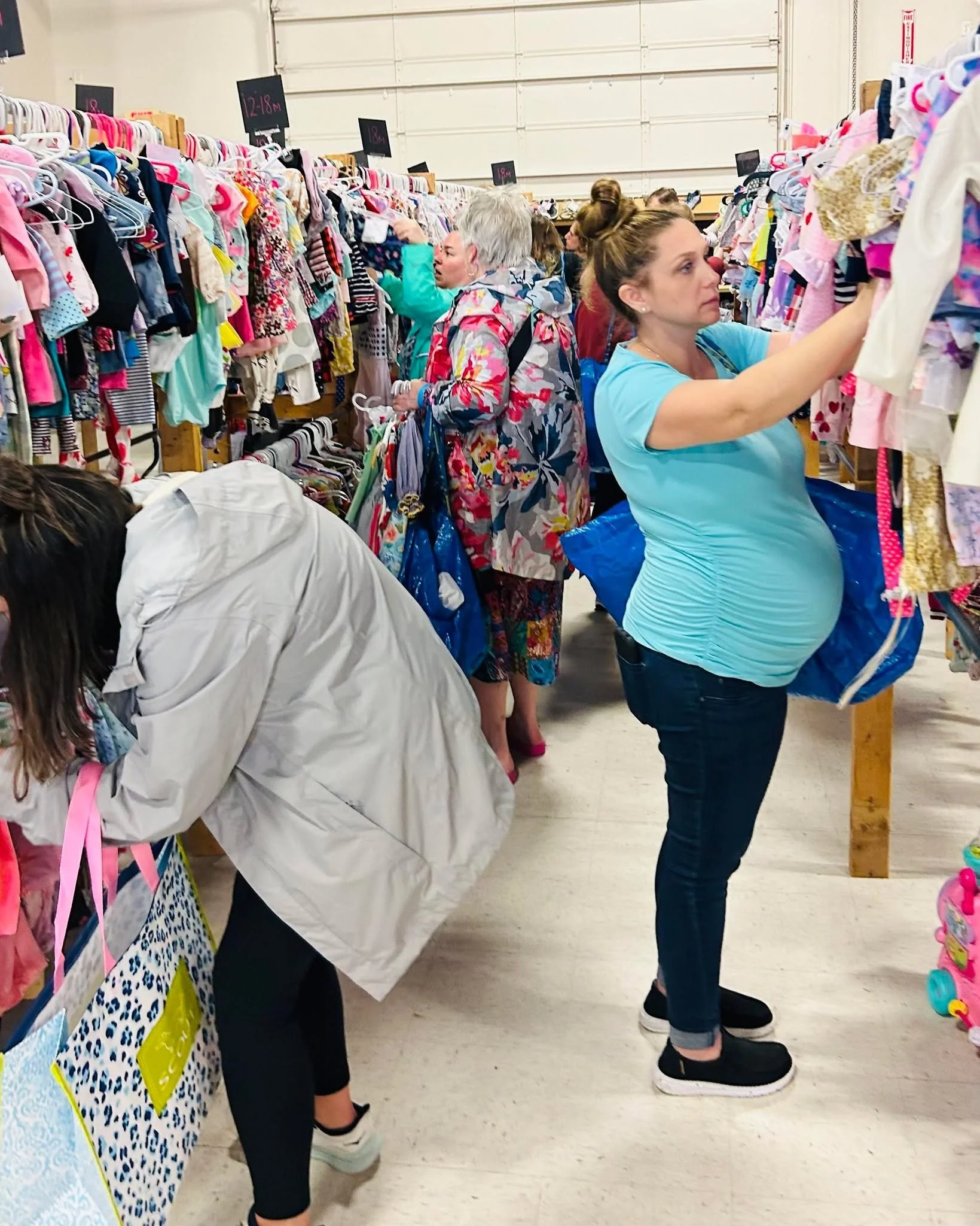 😍WHOA BABY!👶 Hey Onslow, y&rsquo;all better tell your 🤰 preggo and new mama 🤱 friends to get here April 8-12! 

Our baby &amp; kid bargains are gonna be EPIC!!

🐟❤️ Nearly New Fish MEGA kids sale is returning to the Swansboro Rotary Center with 