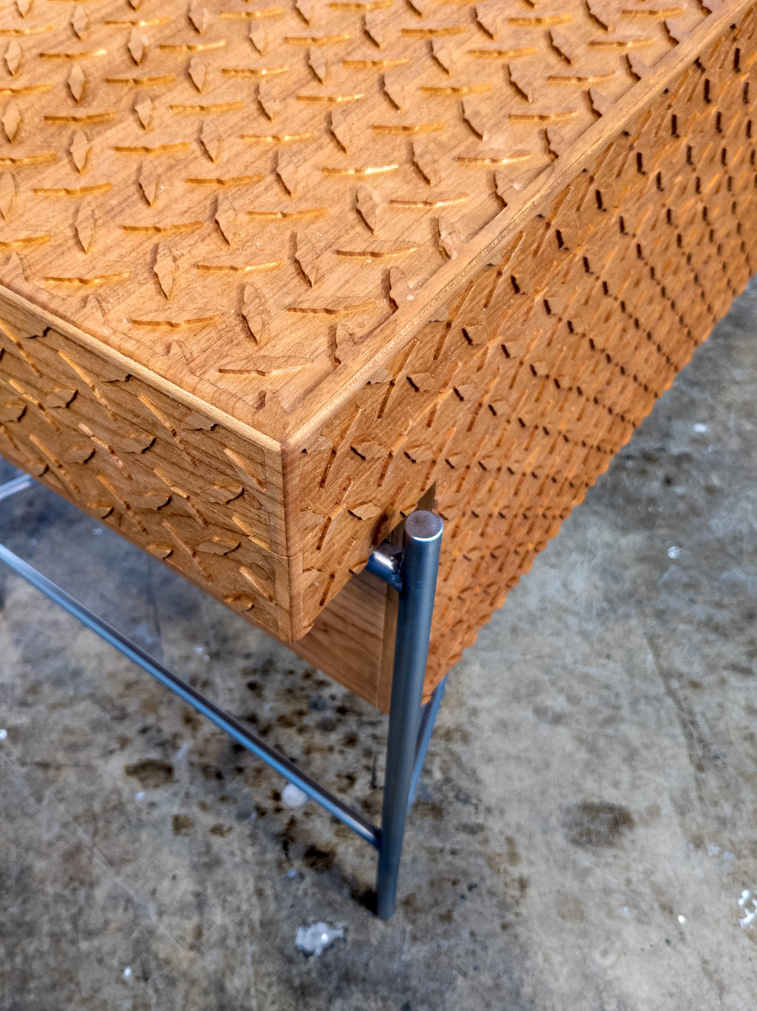 Trunk_detail_01 copy.jpg