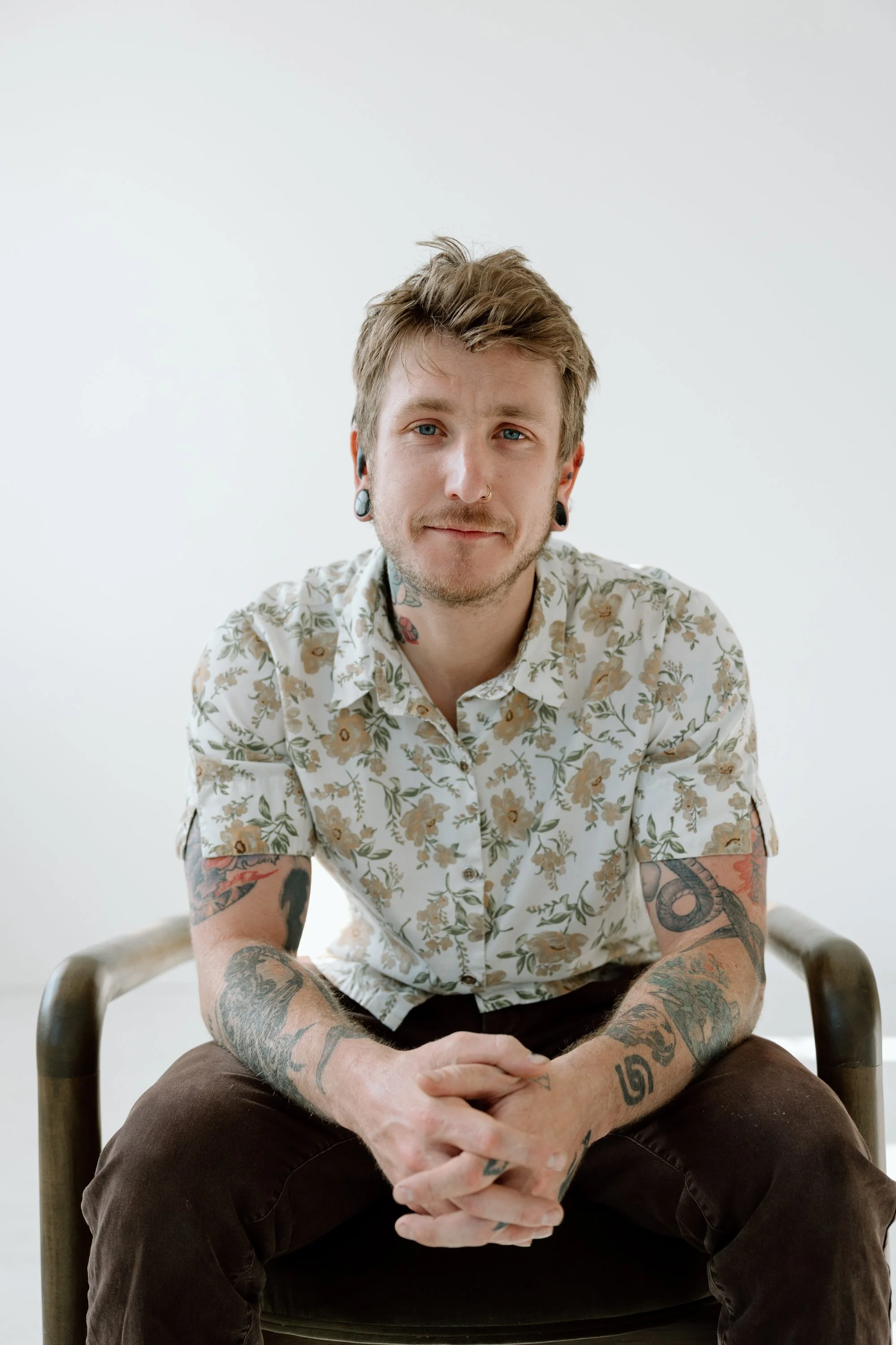 Rockney is a teen therapist who supports adolescents, teen boys, young men, and adults through trauma-informed therapy, EMDR, wellness-focused counseling, and practical behavior change.