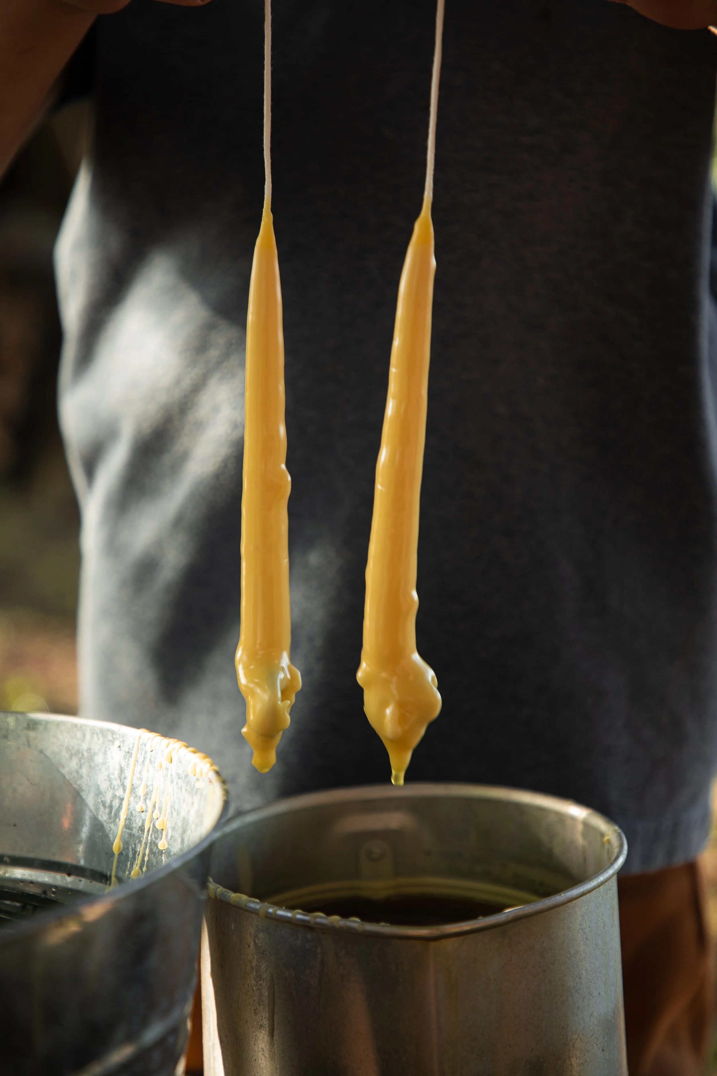 How+to+Dip+Beeswax+Candles+-+Under+A+Tin+Roof+Blog.jpg