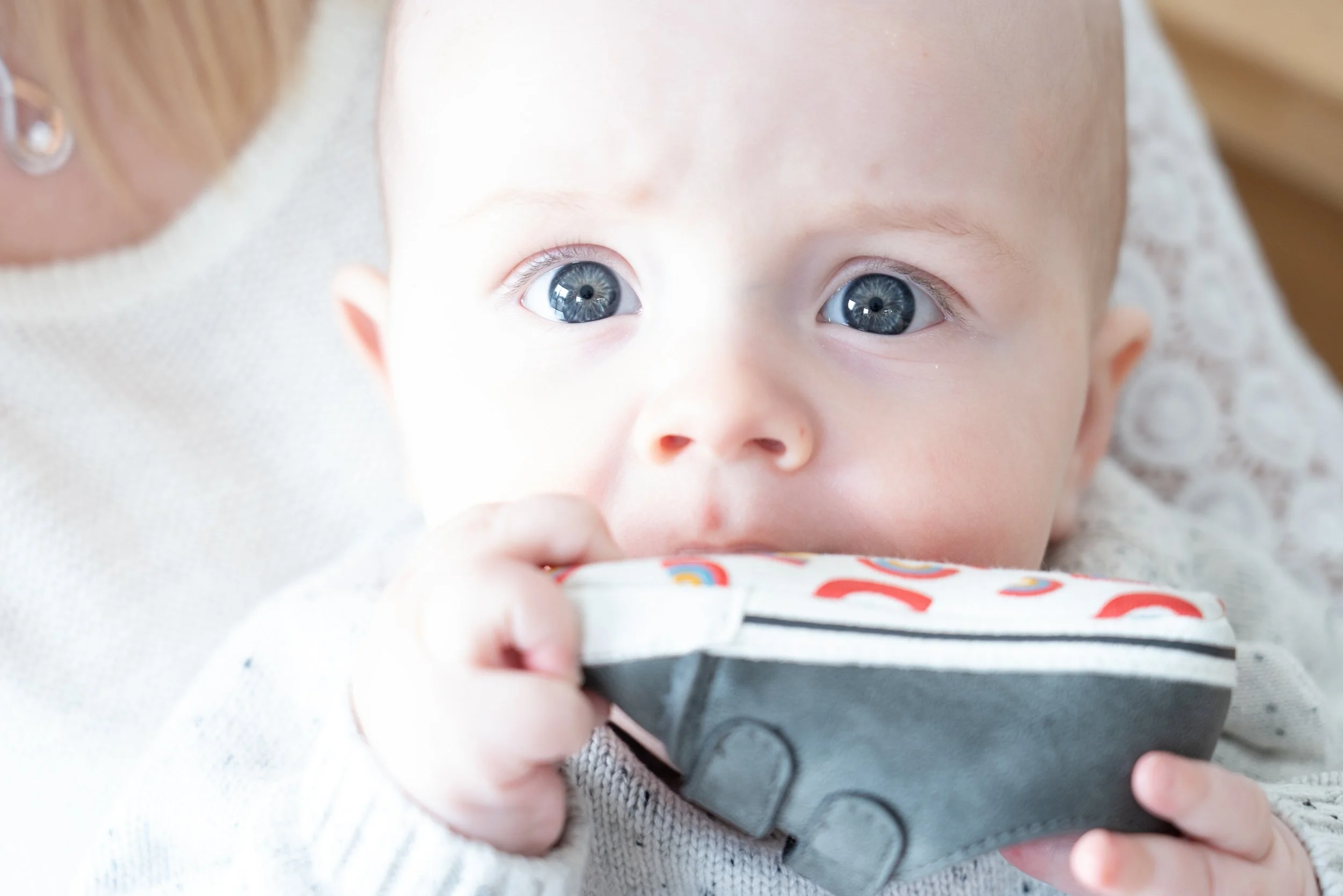 Newborn photographer Wexford offering natural baby photography and newborn photos. Relaxed sessions focused on simple, timeless portraits.