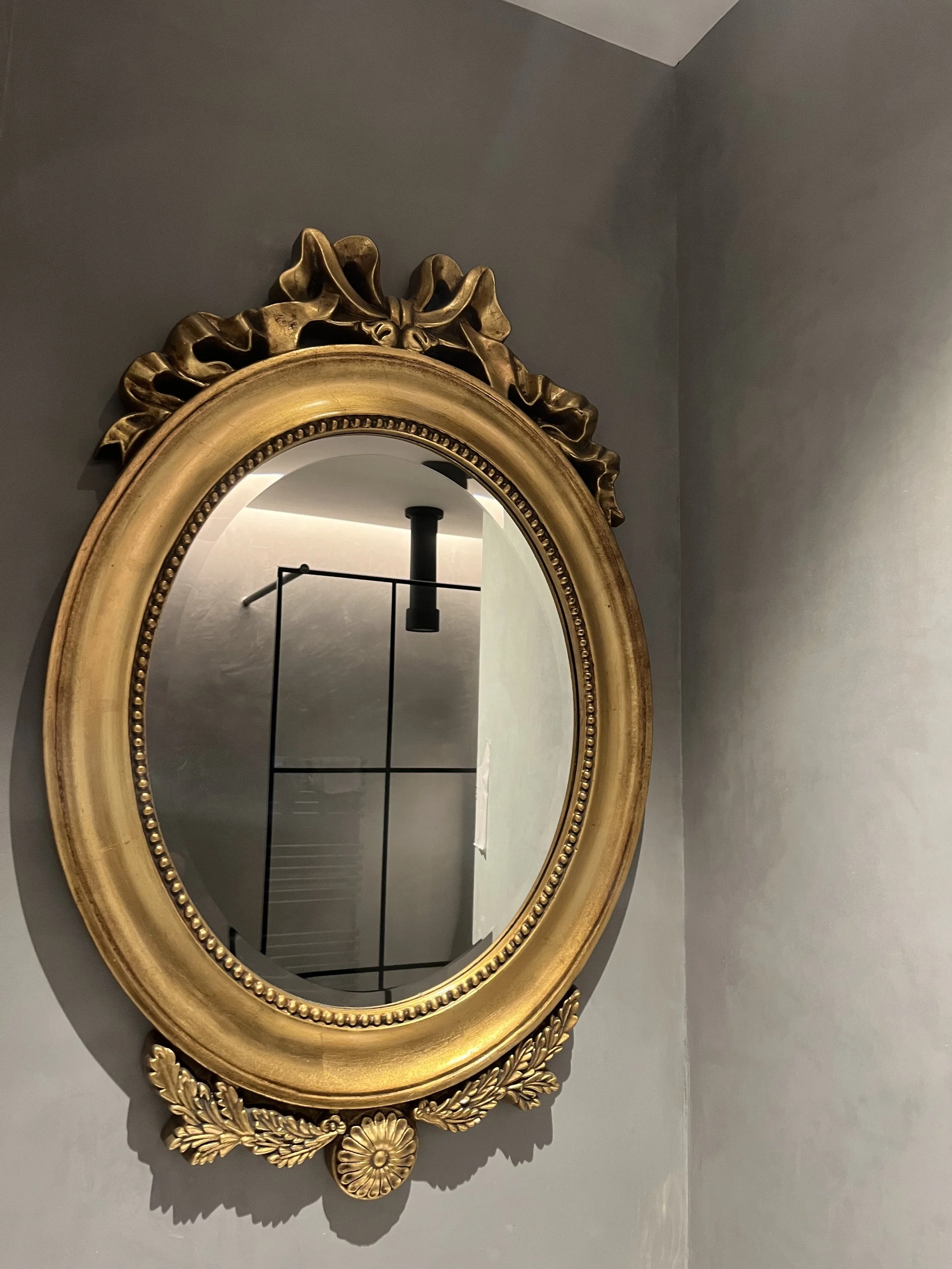 021/1 Light mushroom Grey