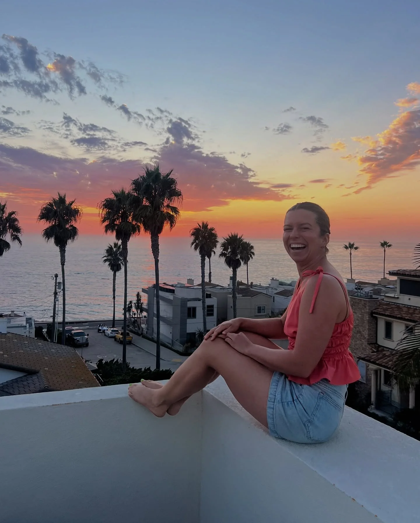 ✨life lately 🌊

it&rsquo;s local&rsquo;s summer in san diego and I am here to take full advantage 🌊☀️ after months of traveling, it feels heavenly to have a whole month in this vacation town. I&rsquo;ve been taking as many ocean dips + catching as 