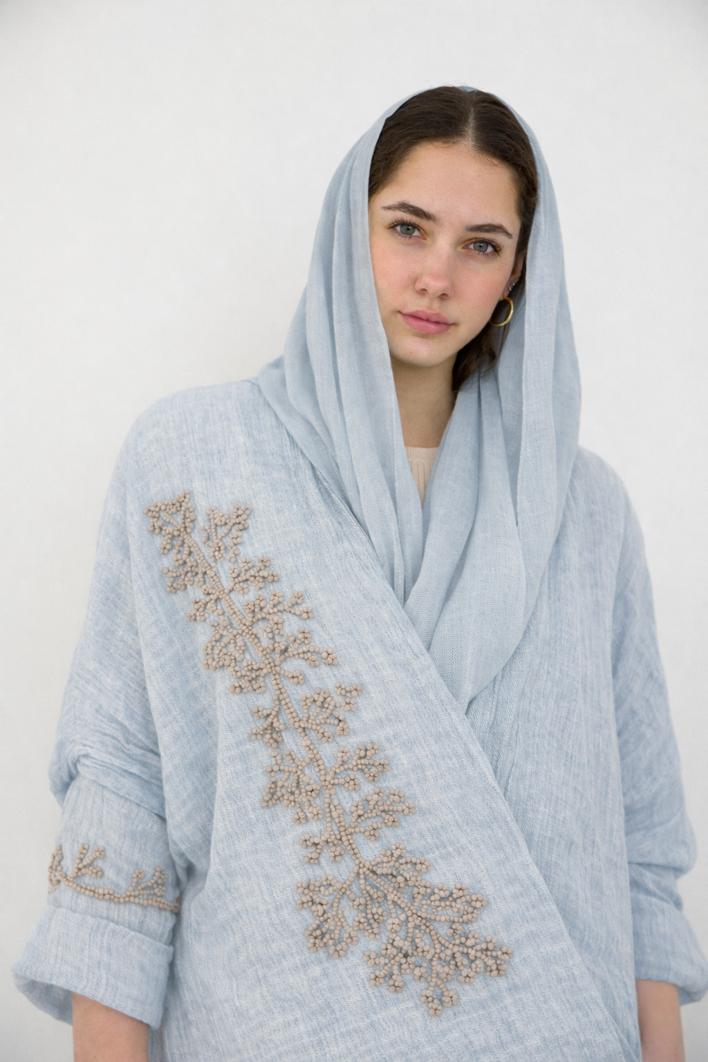 Floral embroidered abaya size 56