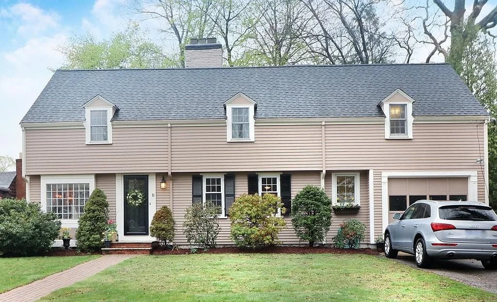 51 Burrell St., Melrose 