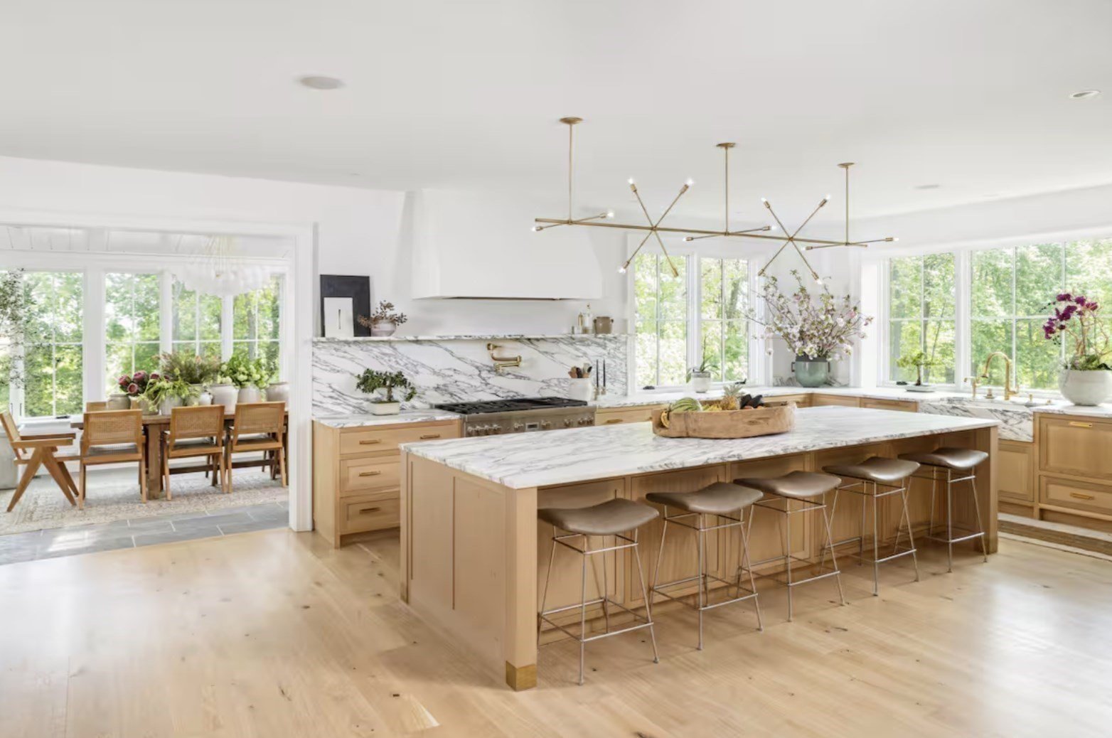 28 Longfellow Rd., Wellesley