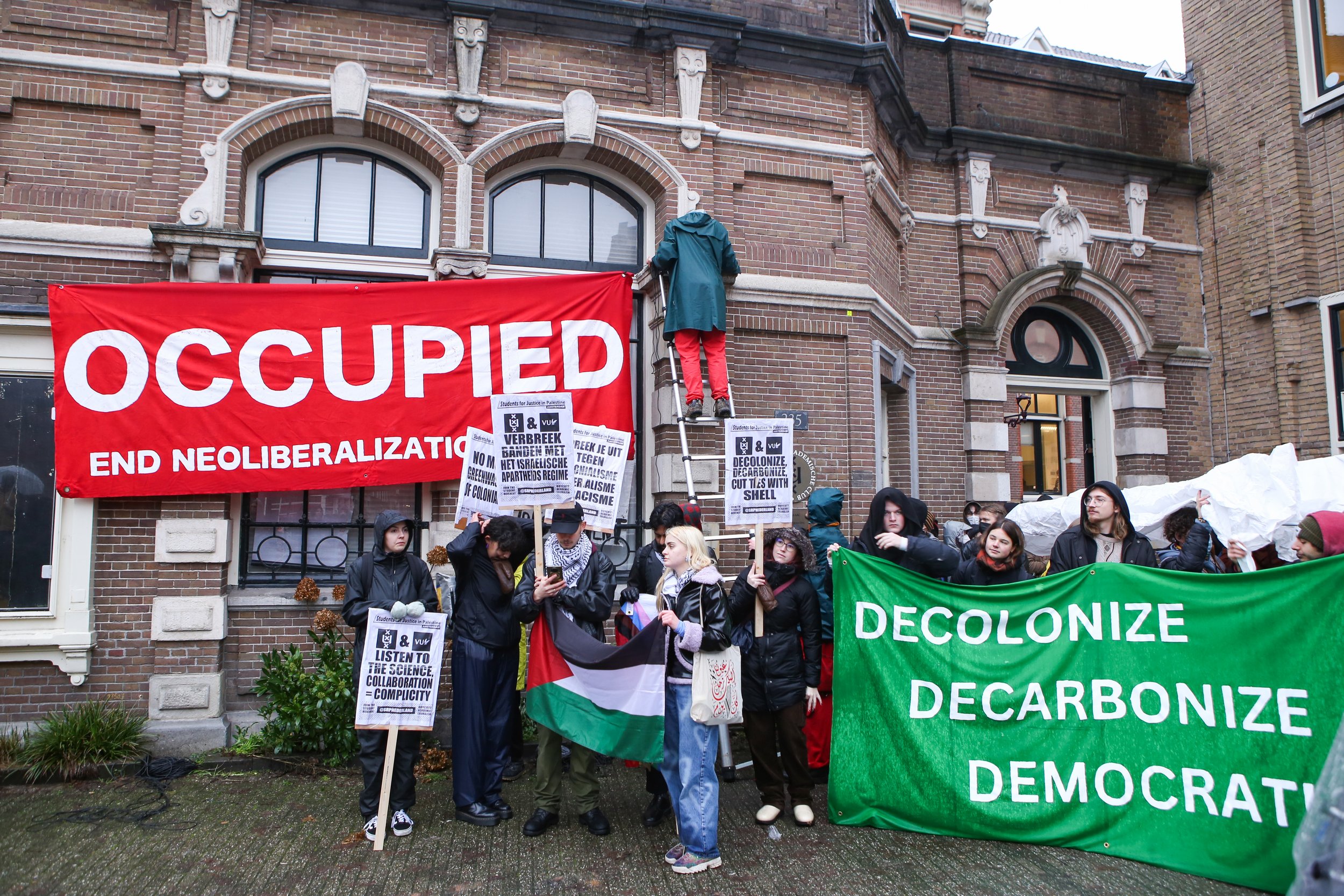 Demonstratie Roeterseiland - 16_01_23- Hannah Bults-20.jpg