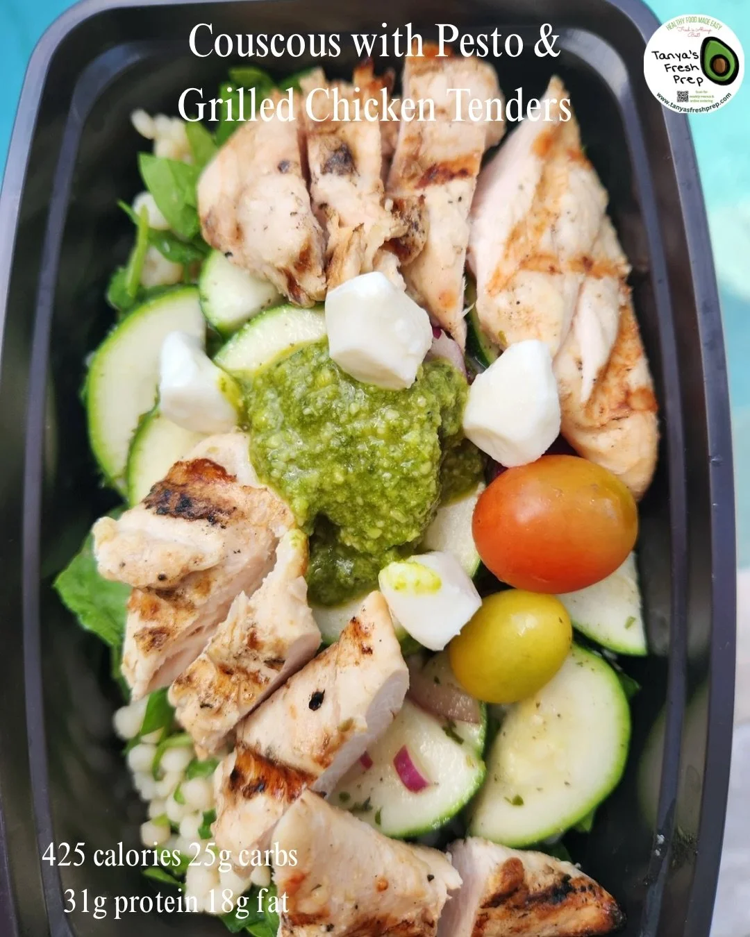 🤩💚Tanya&rsquo;s Fresh Prep always comes through with healthy meals that fit your lifestyle.

&bull;Are you running out the door in the morning? Grab your TFP Berry &amp; Peanut Butter Overnight Oats. 

&bull;Need to eat lunch in the school pickup l