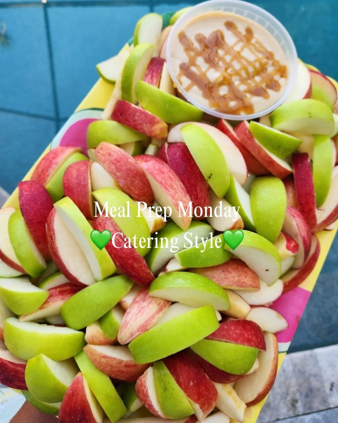 Tanya&rsquo;s Fresh Prep had a busy week in the kitchen. Catering gig and cooking for 17 clients! 
Beautiful setup. Healthy food. Delicious flavors. That&rsquo;s Tanya&rsquo;s Fresh Prep for you💚✨

Now, time to do it all again for a wedding on Wedne