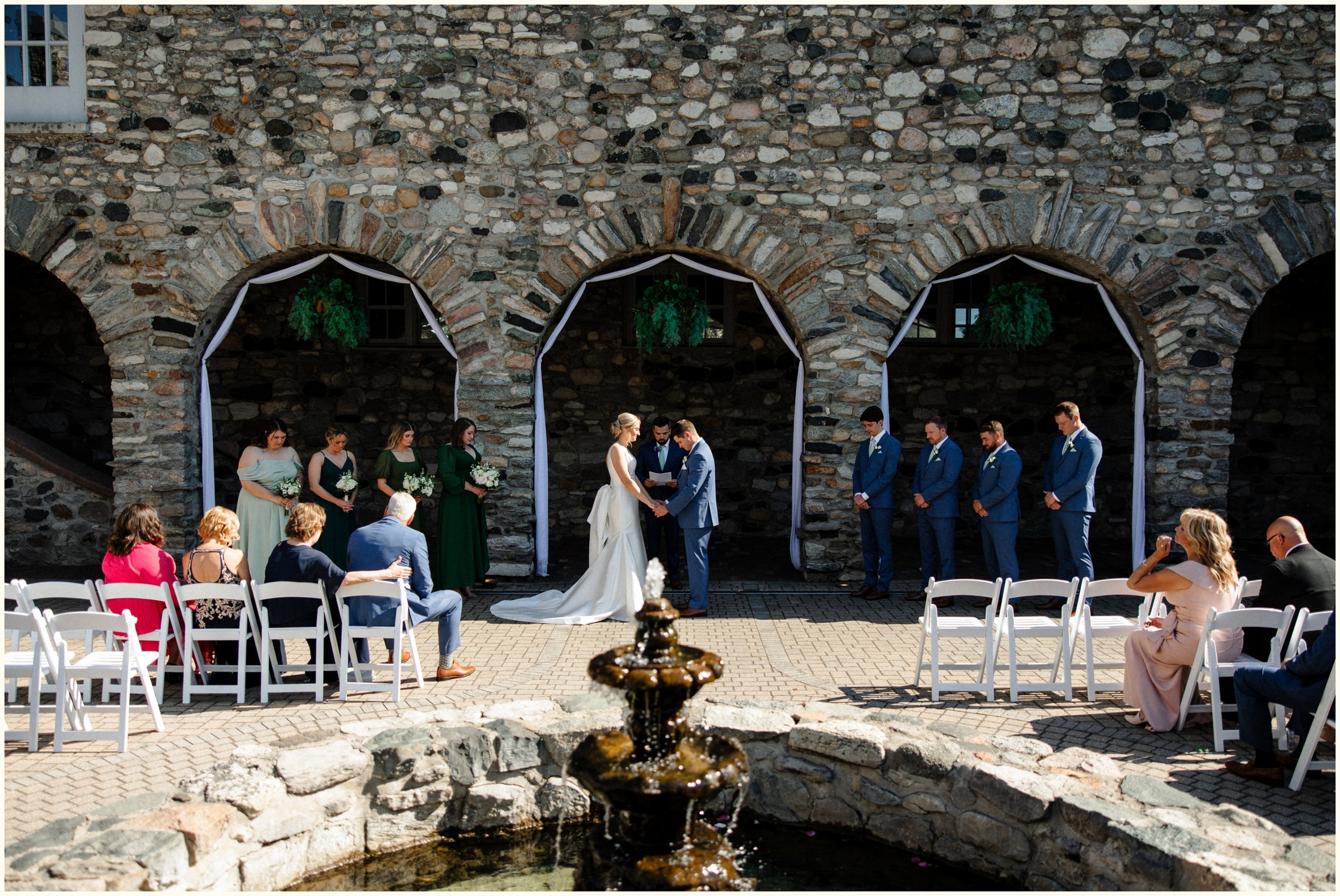castle farms queens courtyard ceremony