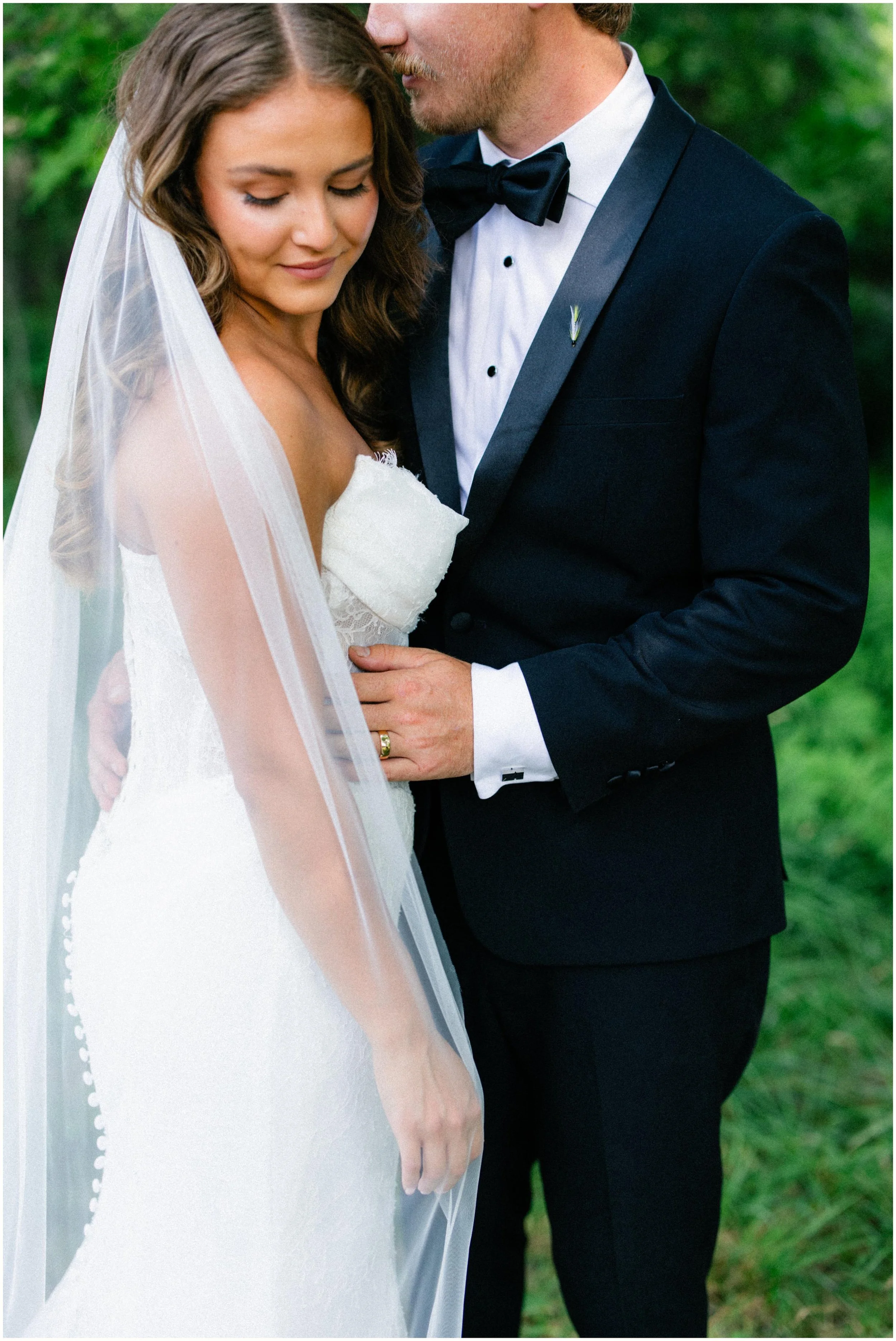 Timeless Bride and Groom Portraits Classic