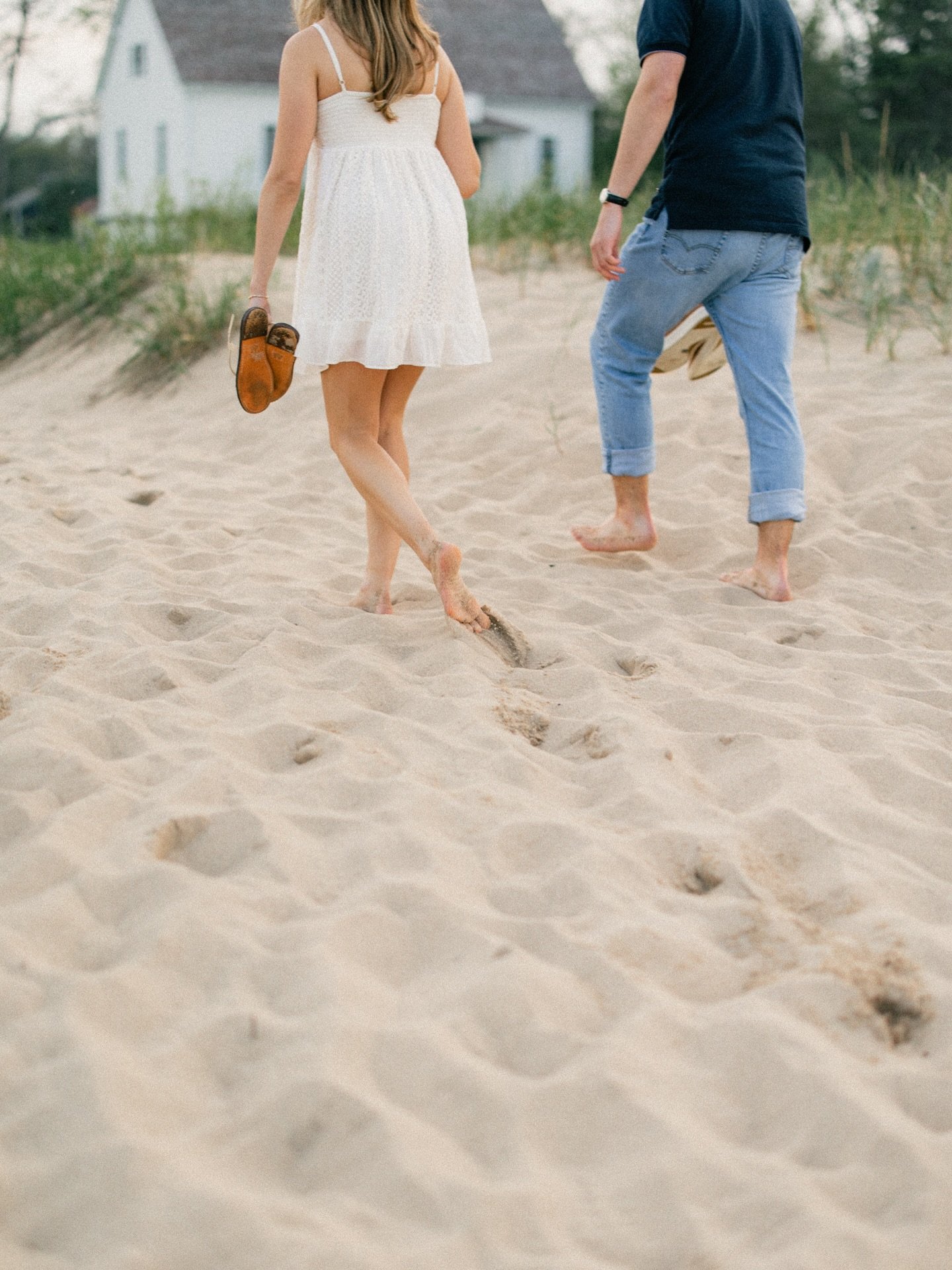 Teasing you all with a little sneak peek from Matt and Maddie&rsquo;s engagement session. Currently editing the photos and we are obsessed 🤩 So much more to share soon!