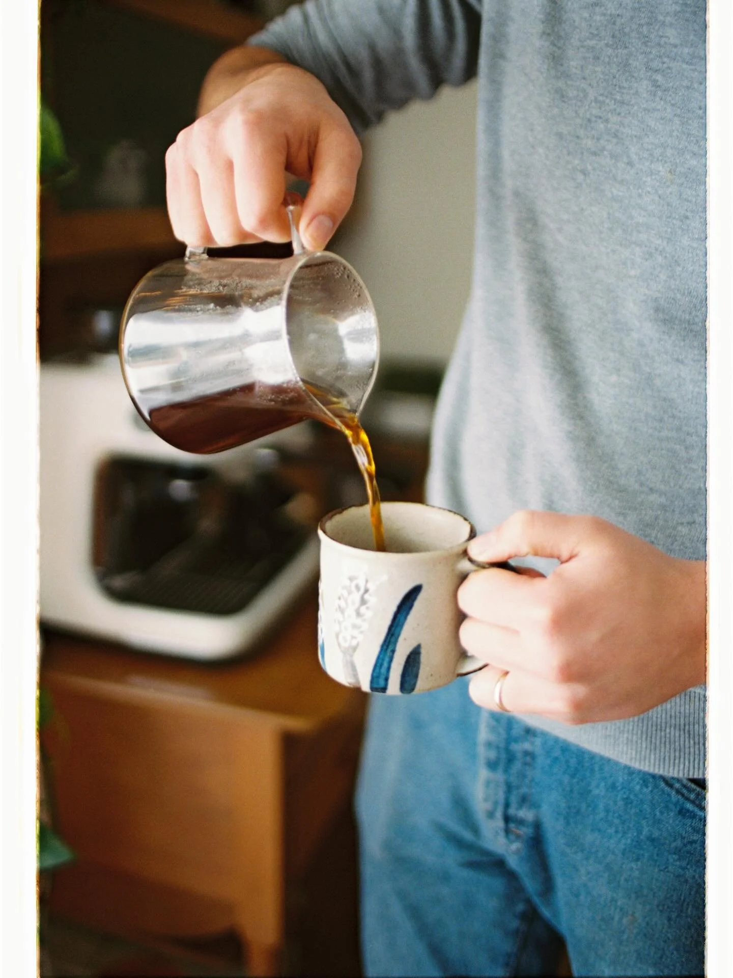 Been spending the snow storm cozied up &amp; getting some editing done. Wintertime is always our slow season but we&rsquo;ve had the joy of photographing a handful of the sweetest sessions throughout the past few months. Currently working on some in-