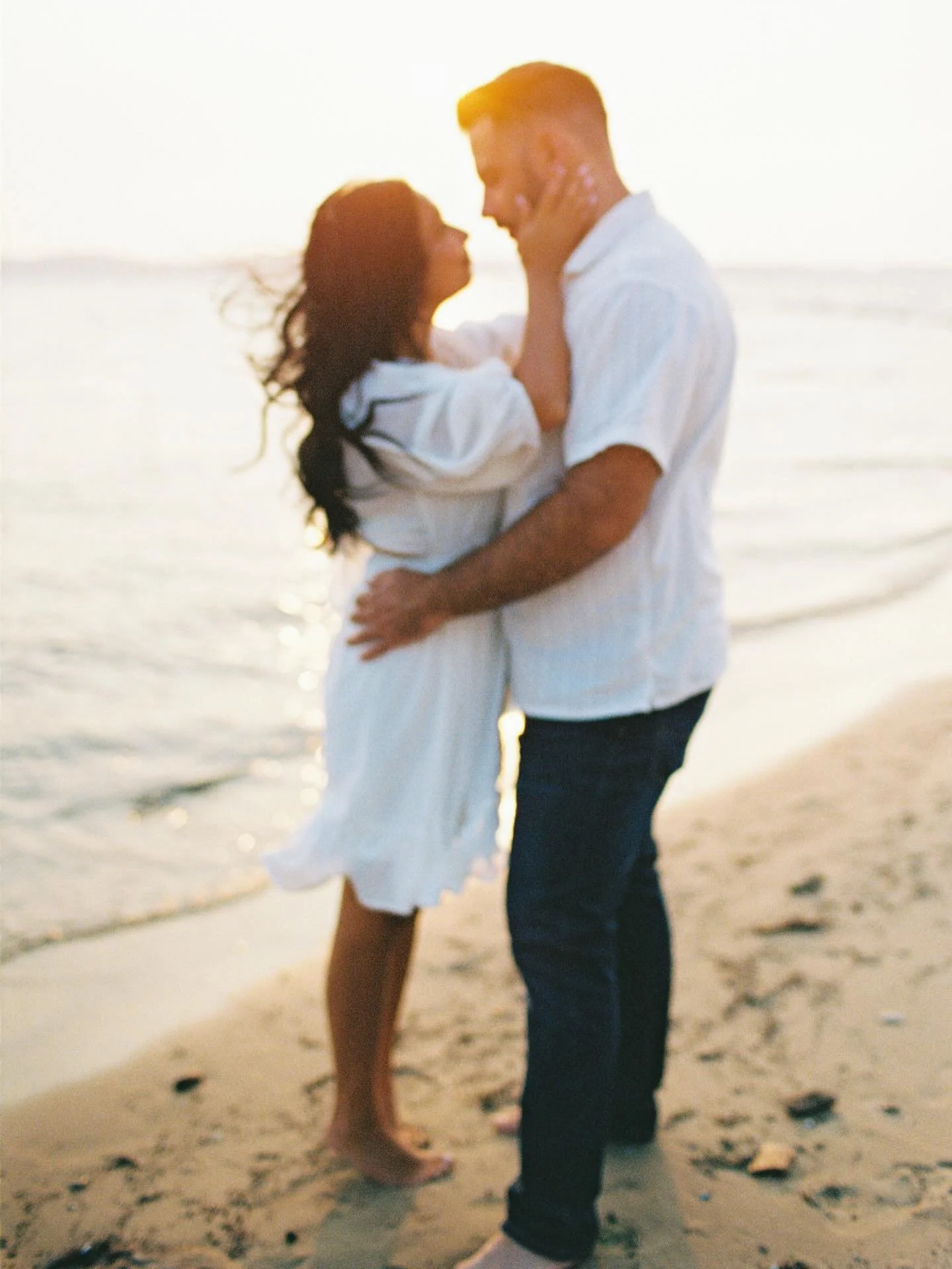 This sunshine right now has us all the more excited for spring sessions. 2026 is shaping up to be a good one and we can&rsquo;t wait to create some beautiful art with some amazing people ✨