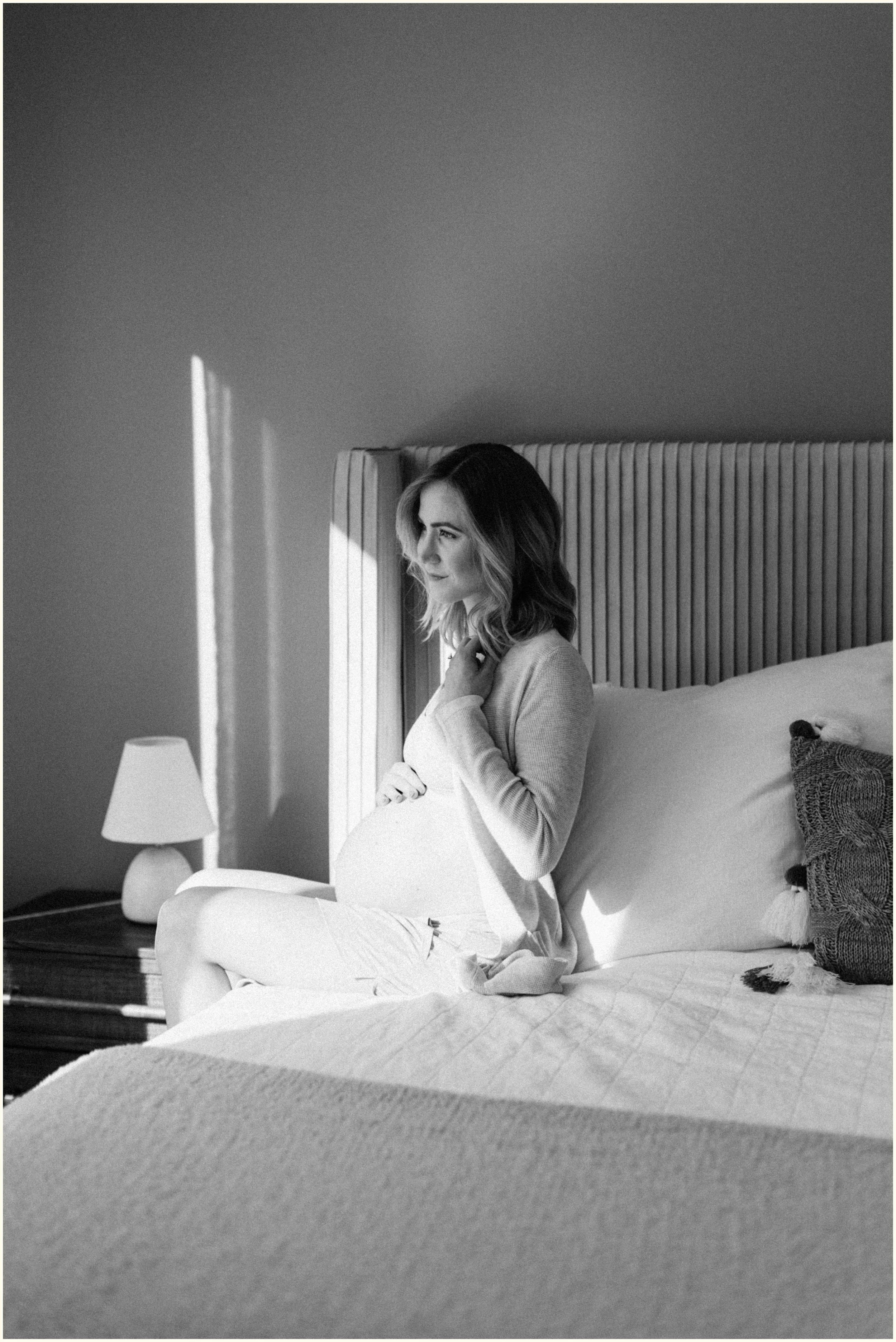 moody maternity photos