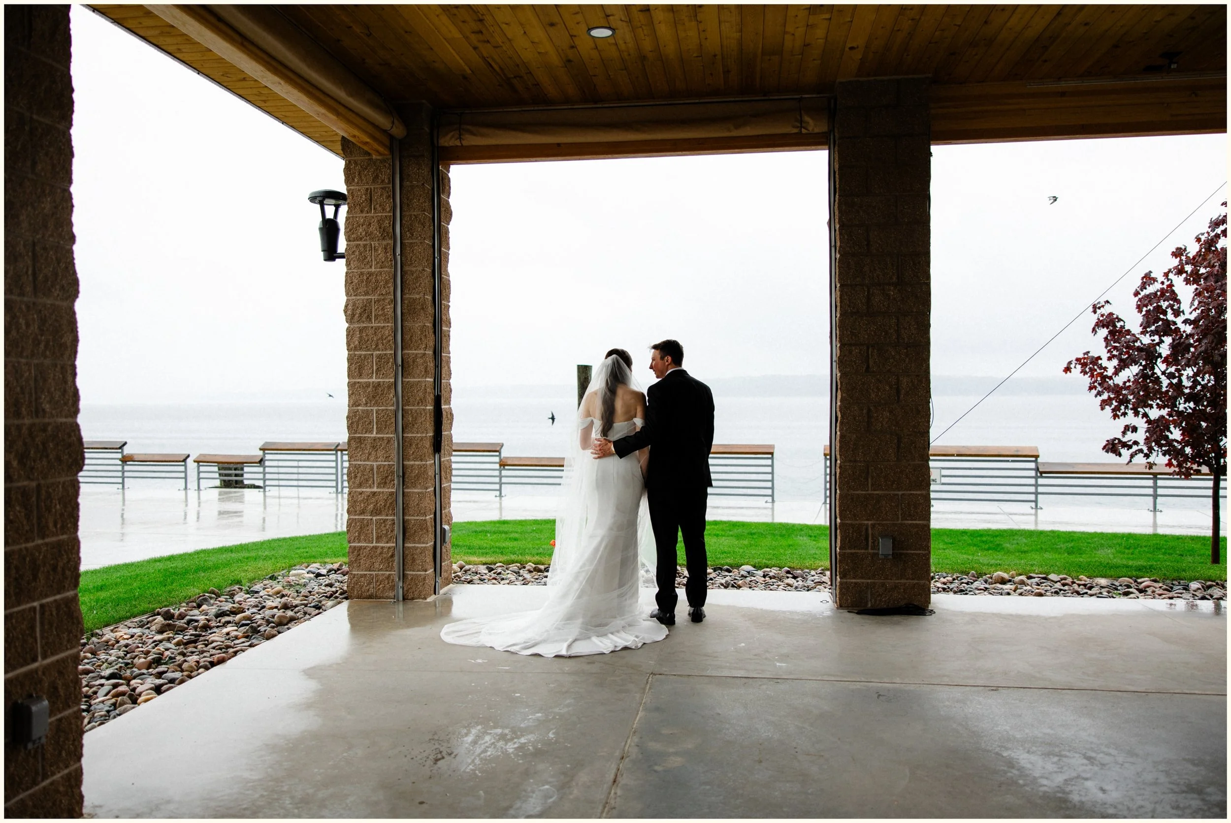 rainy wedding