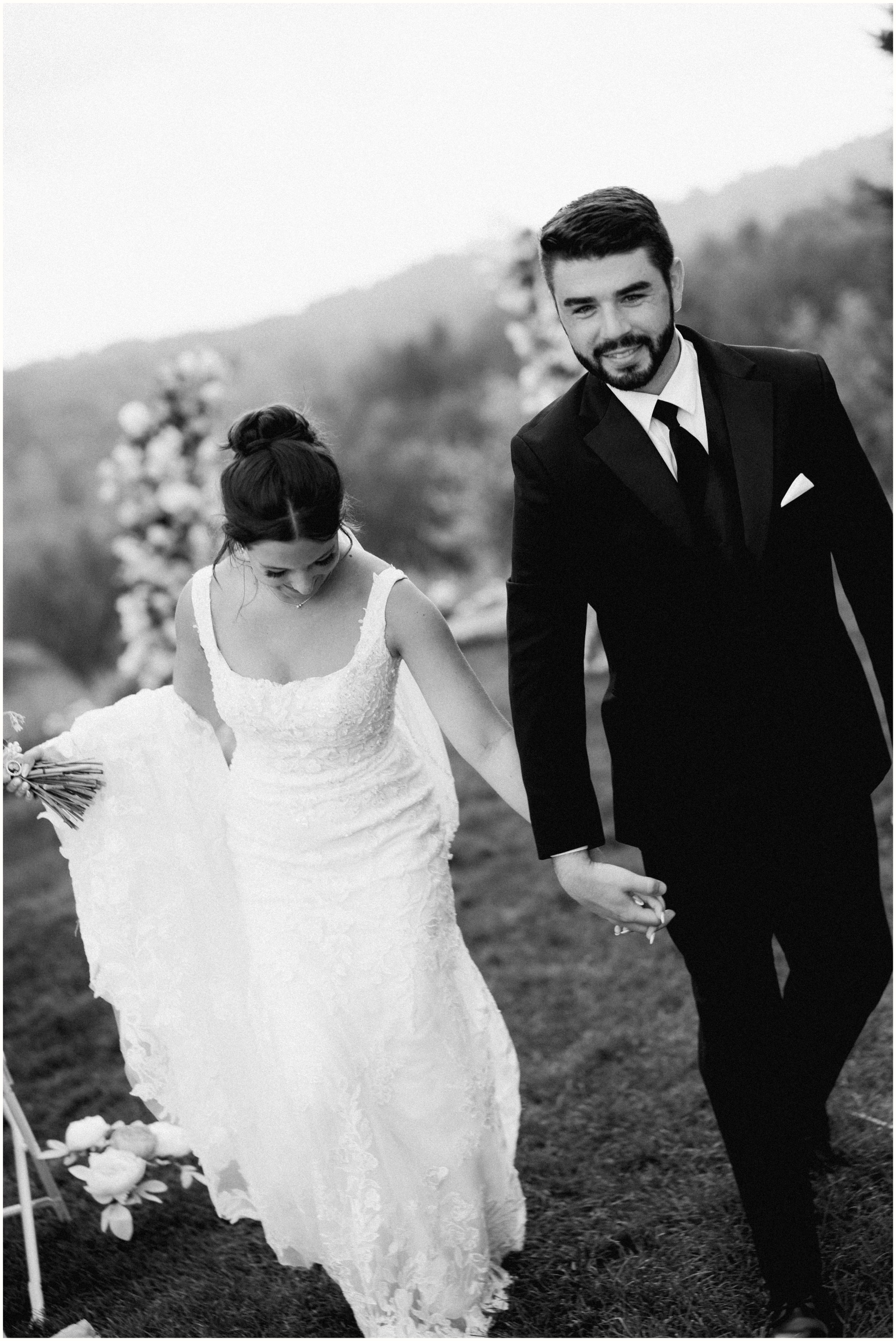 traverse city candid wedding photography