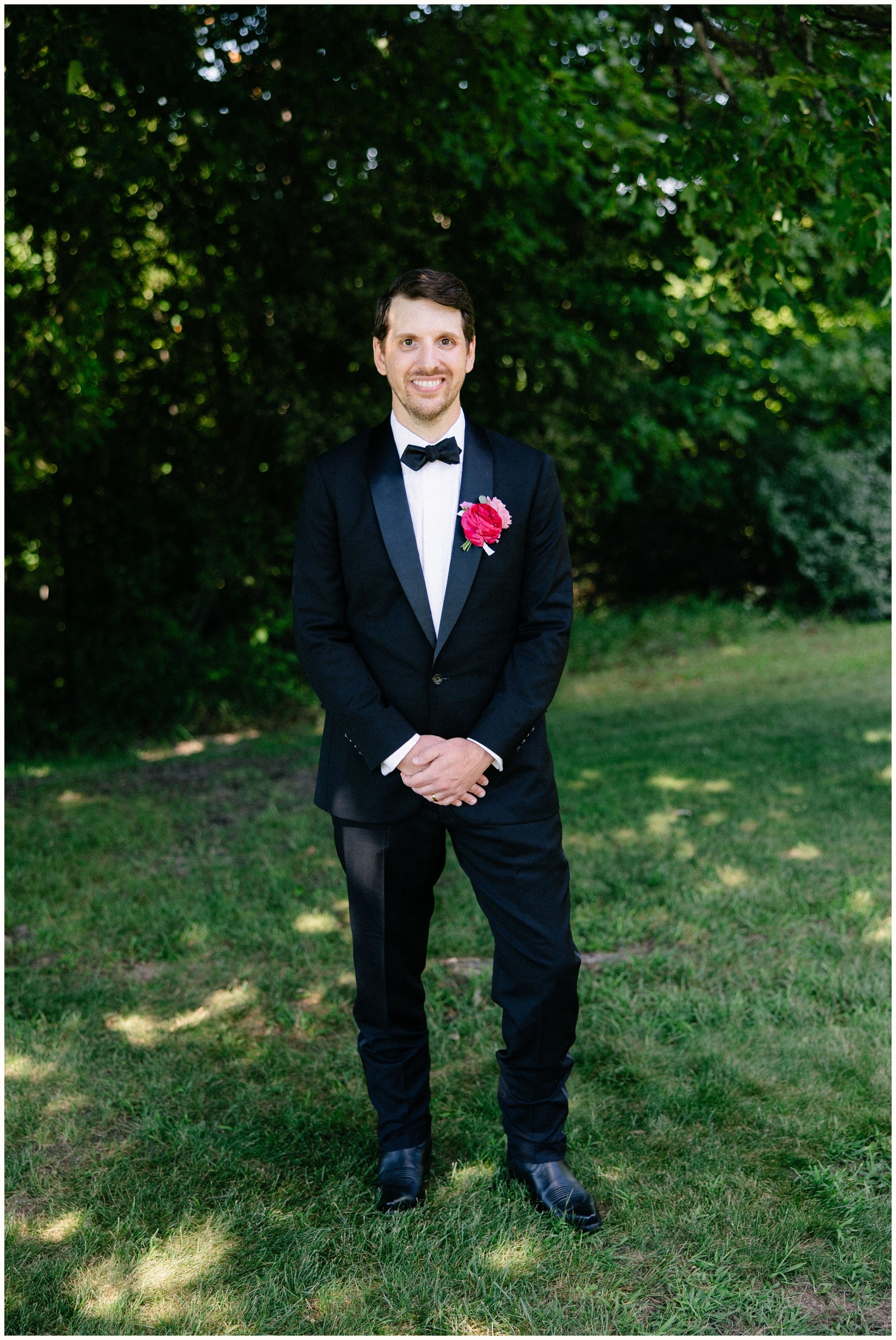 groom portraits