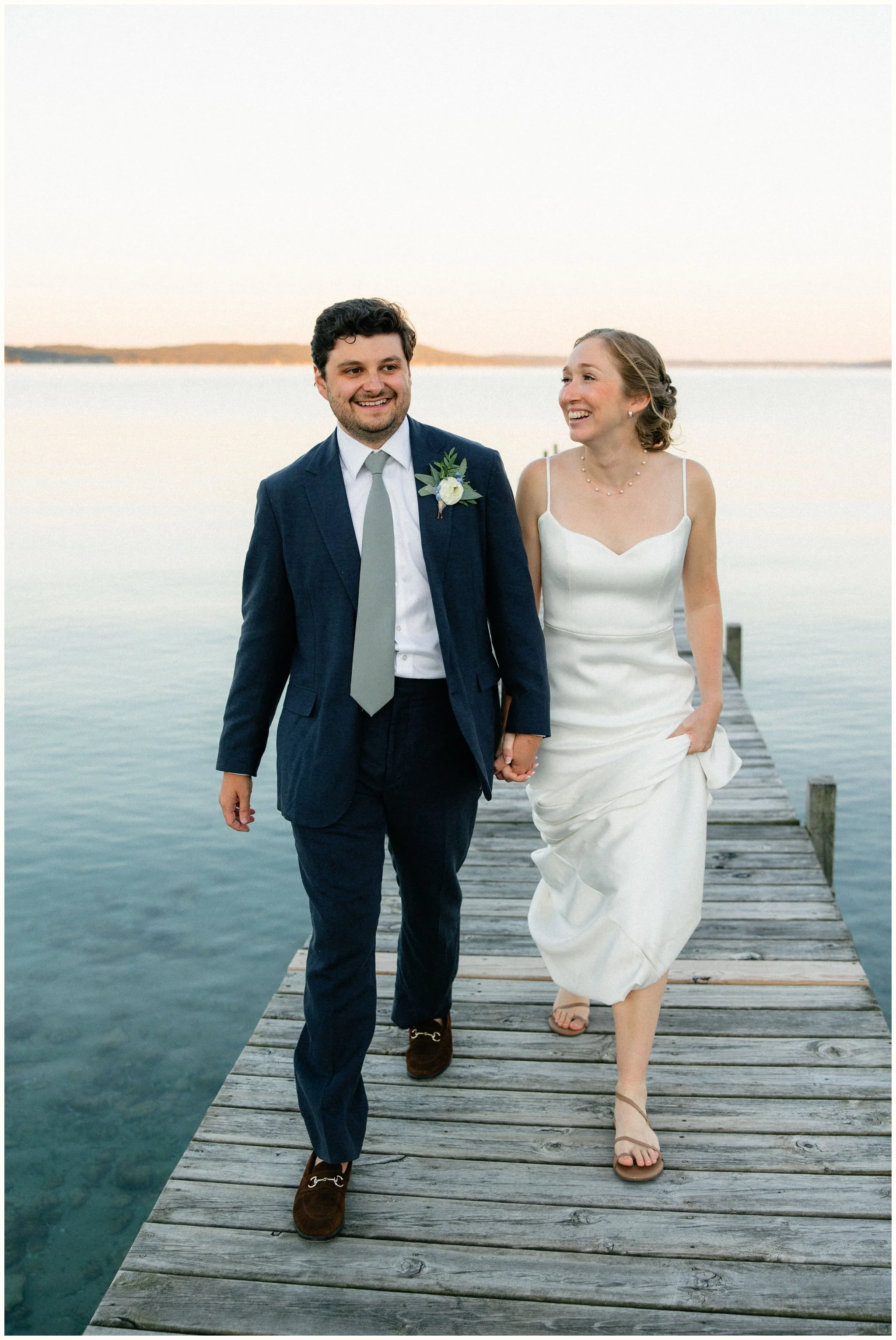 bride and groom evening portraits