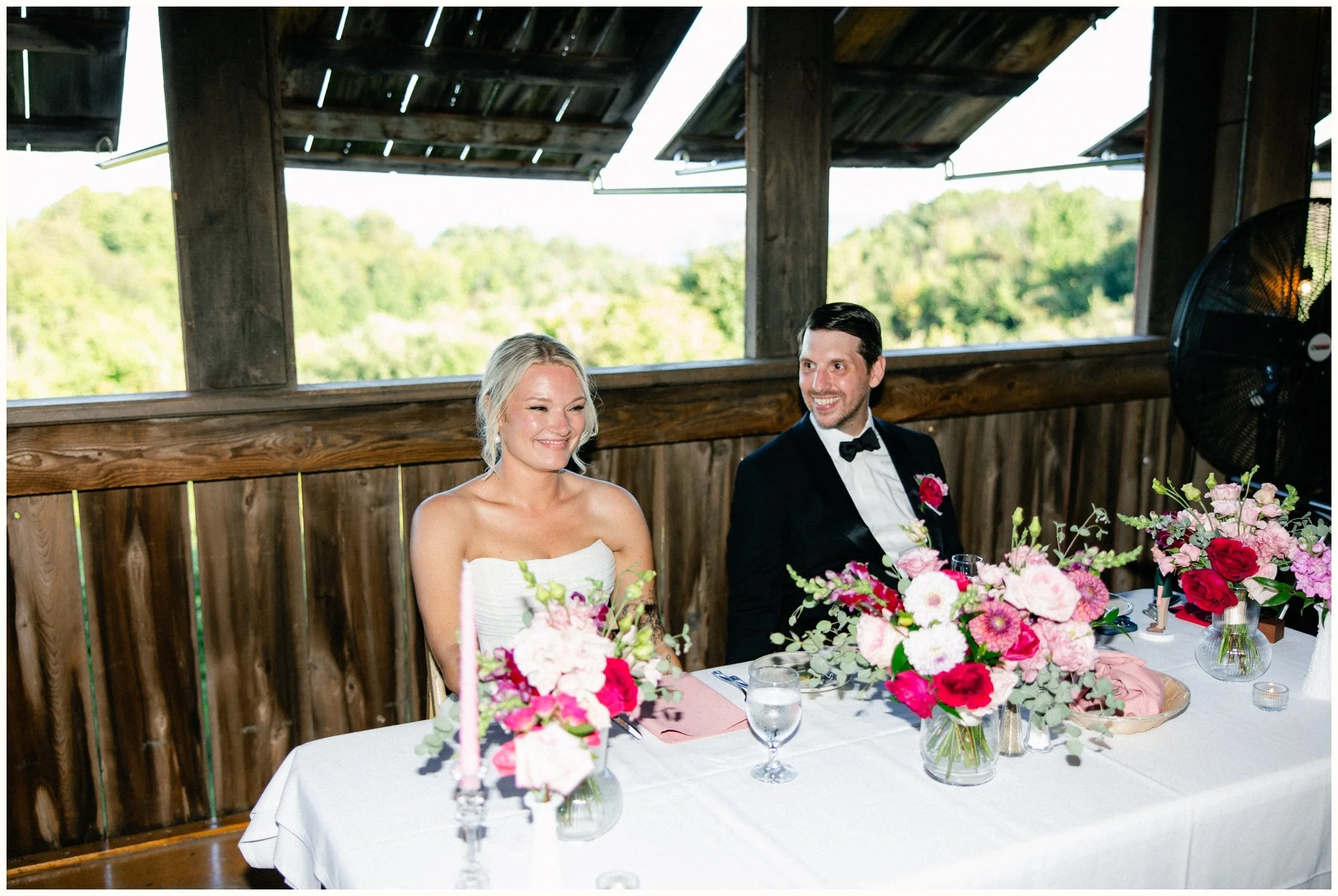 candid wedding photographers