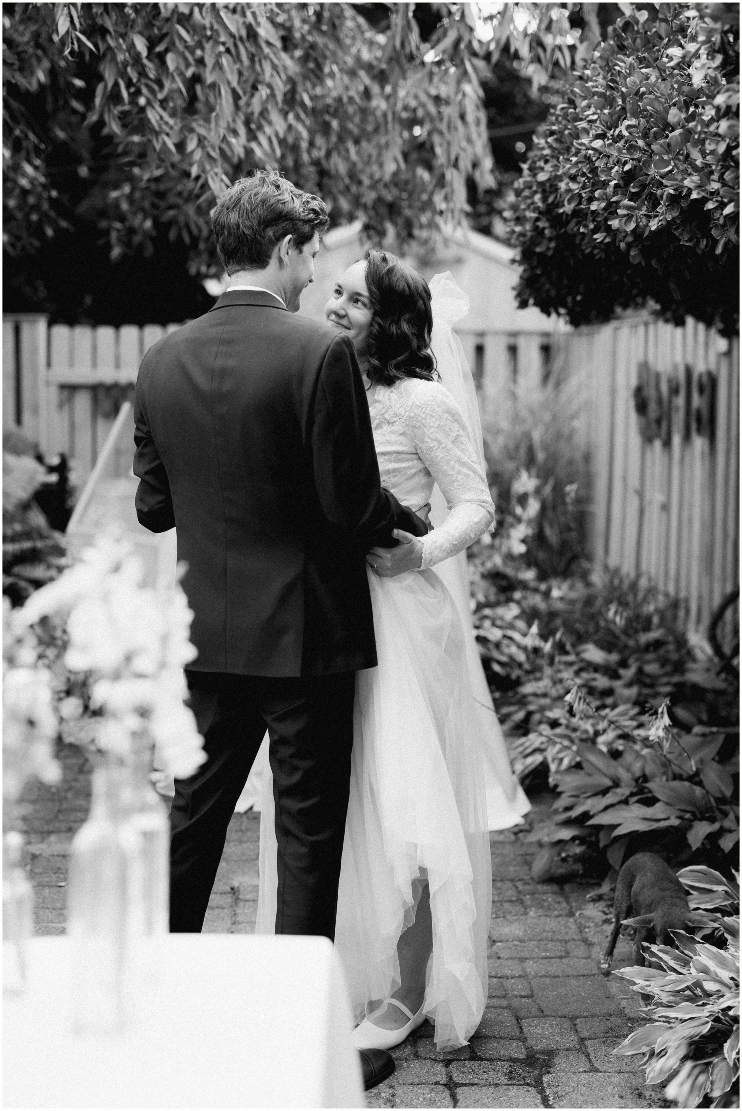 candid first dance moments