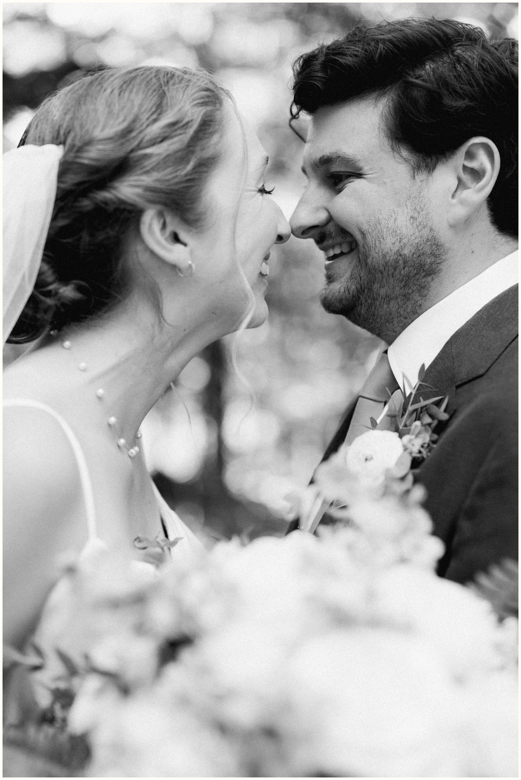 northern michigan romantic wedding photographer