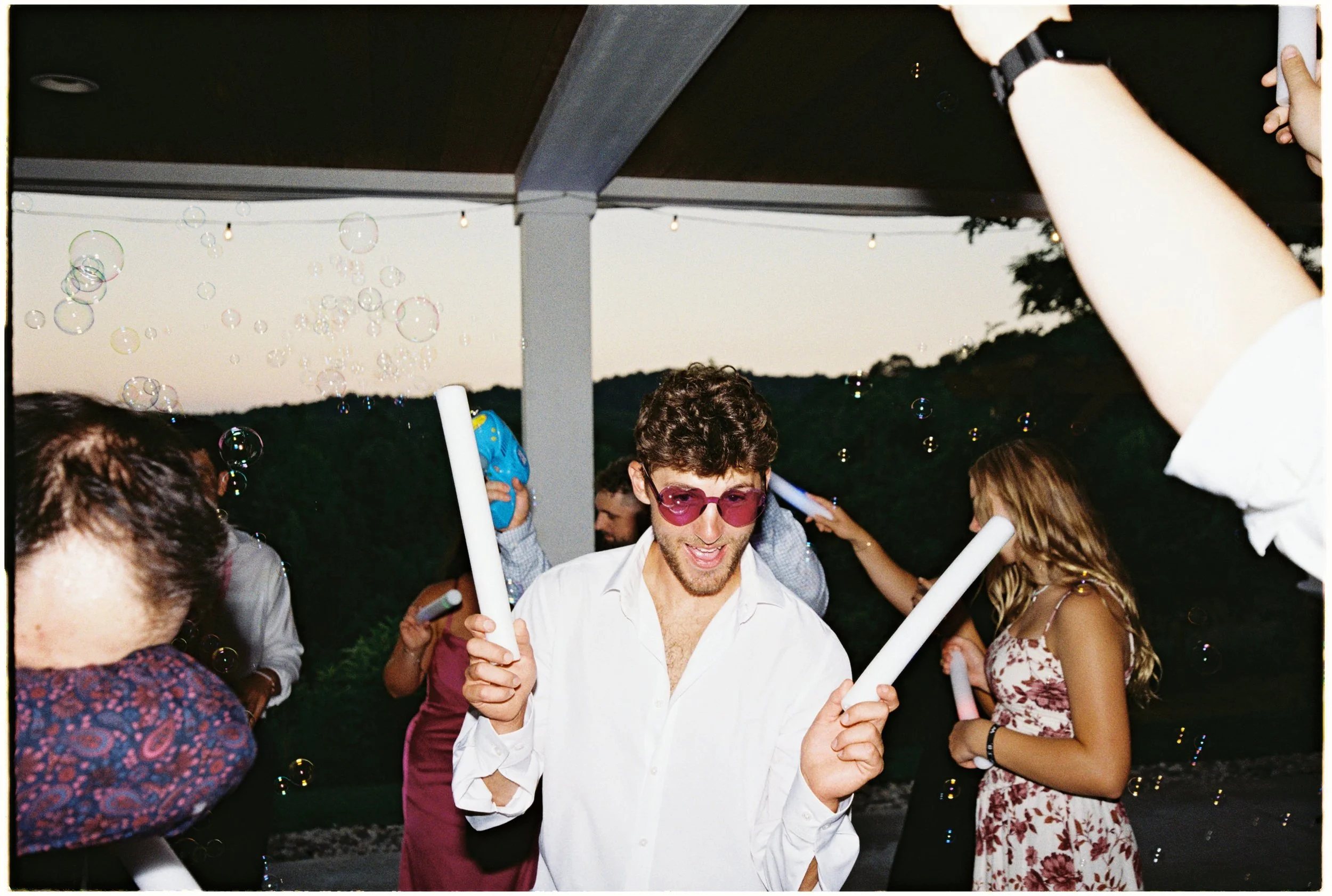 canddid wedding photographers in traverse city