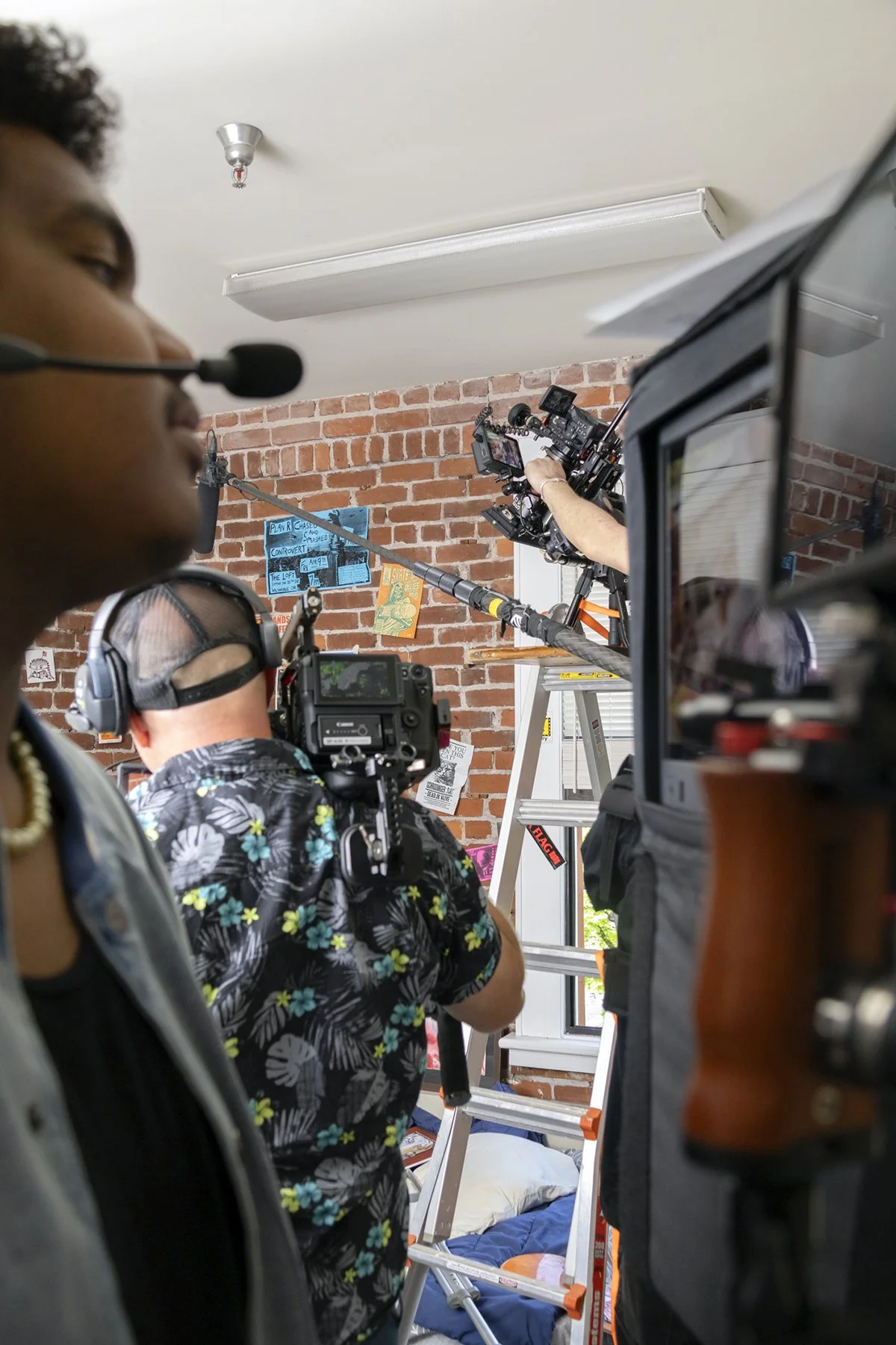 2025 Shuvit set Int.jpg