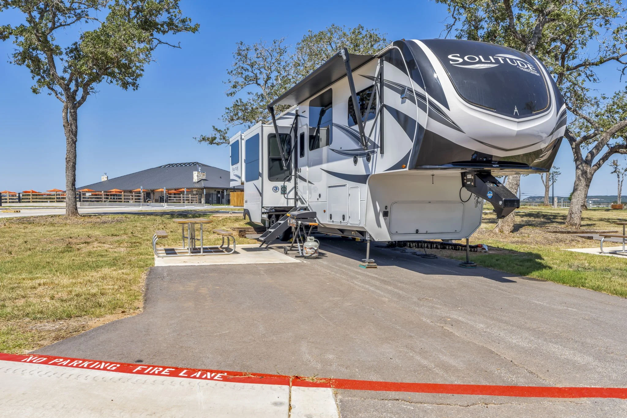 97-web-or-mls-3255-s-state-hwy-16.jpg