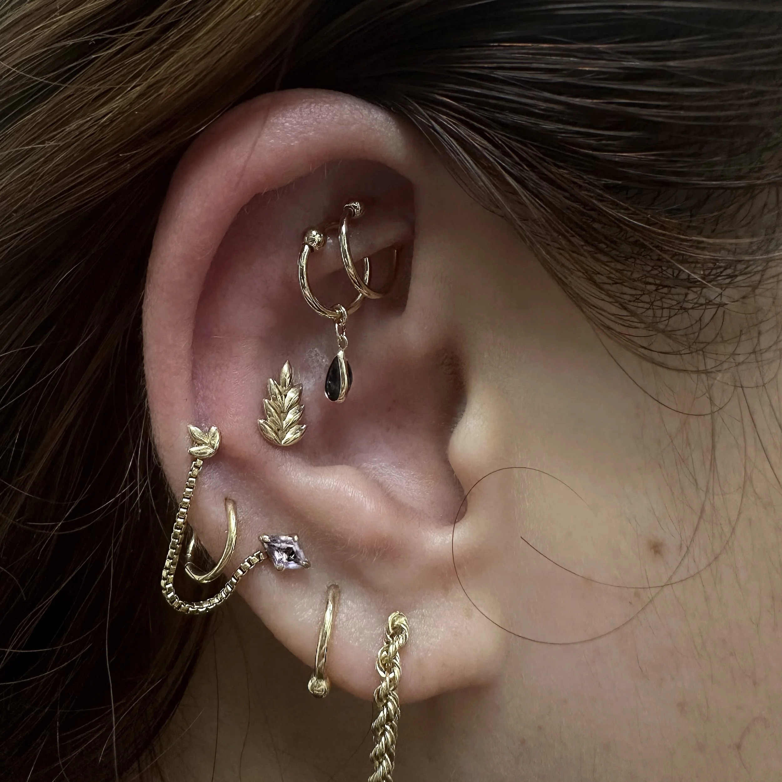 Facetune_03-03-2023-16-25-02 copy.jpg