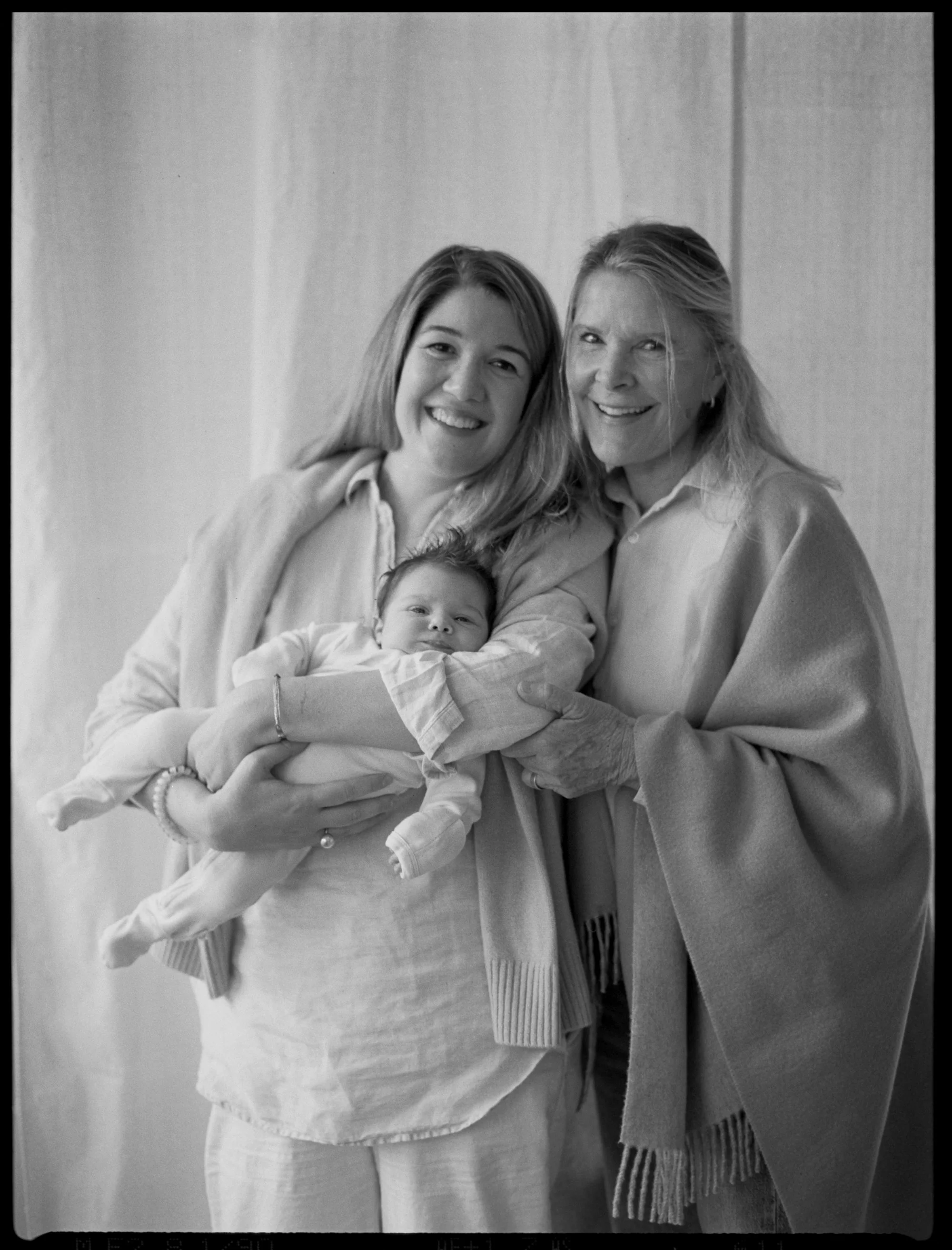 LindsayK_BWMothersDay26_034_LR.jpg