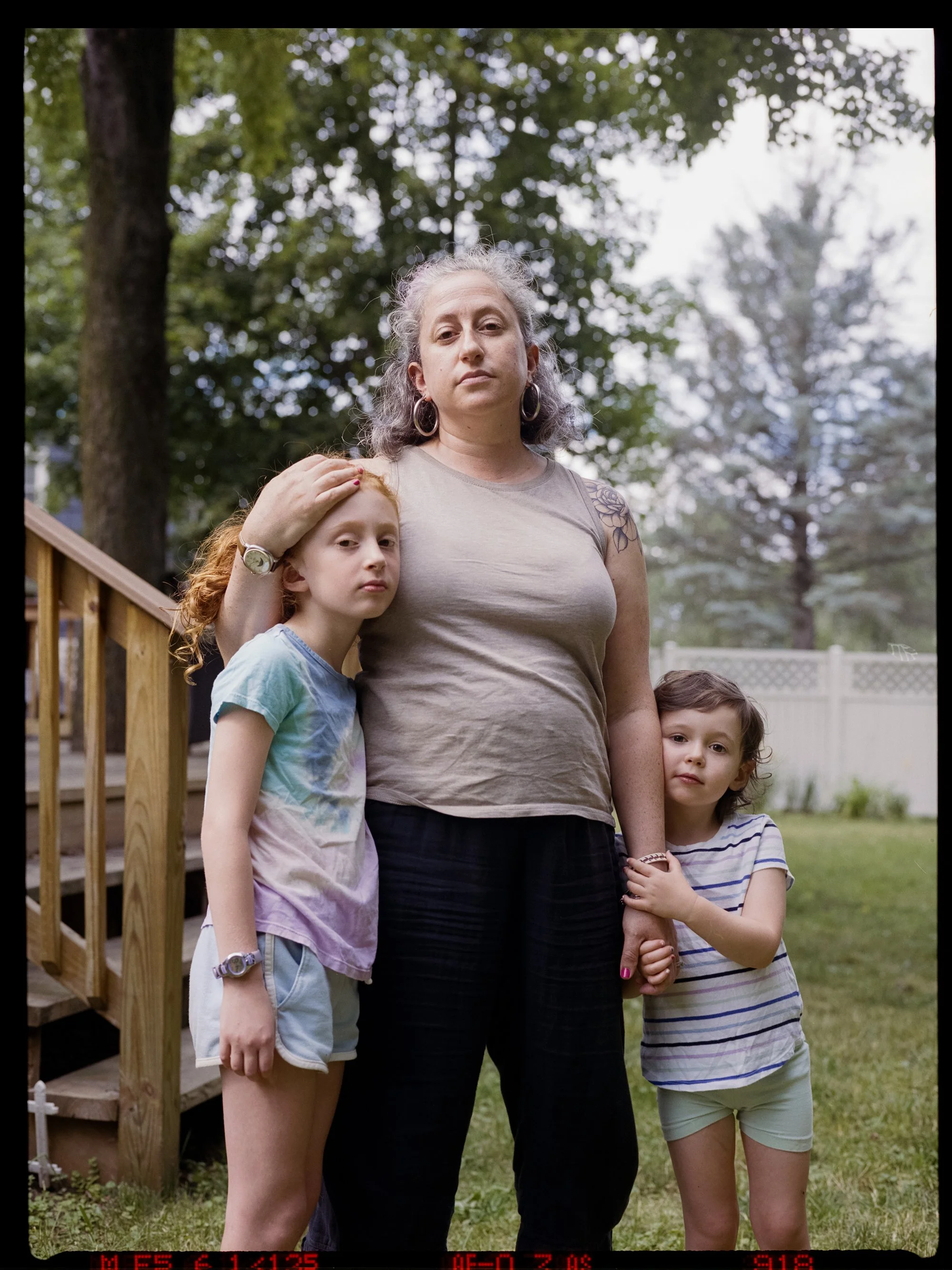 JG_MotherDaughter_RuthCeciliaVivian_2023_18_LR.jpg