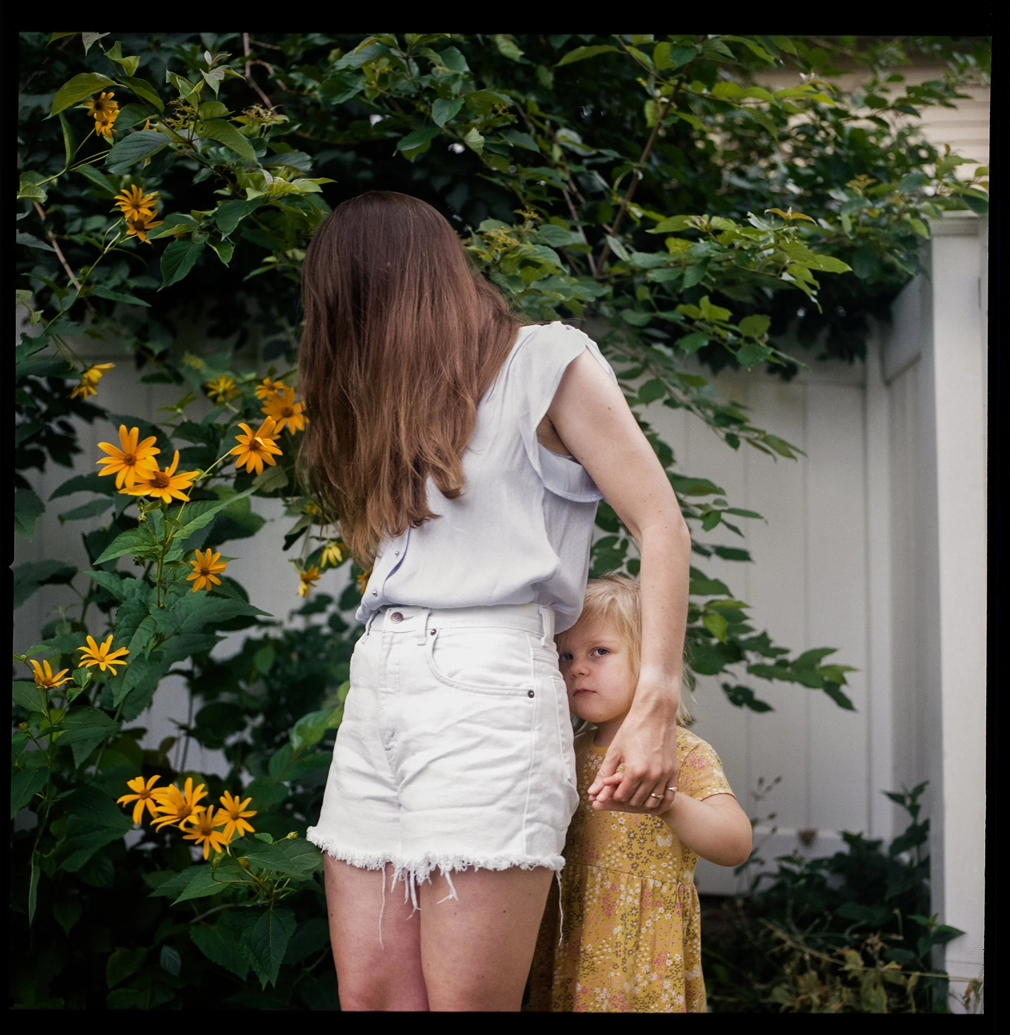 JG_MotherDaughter_MeganFranny2023_01_LR.jpg