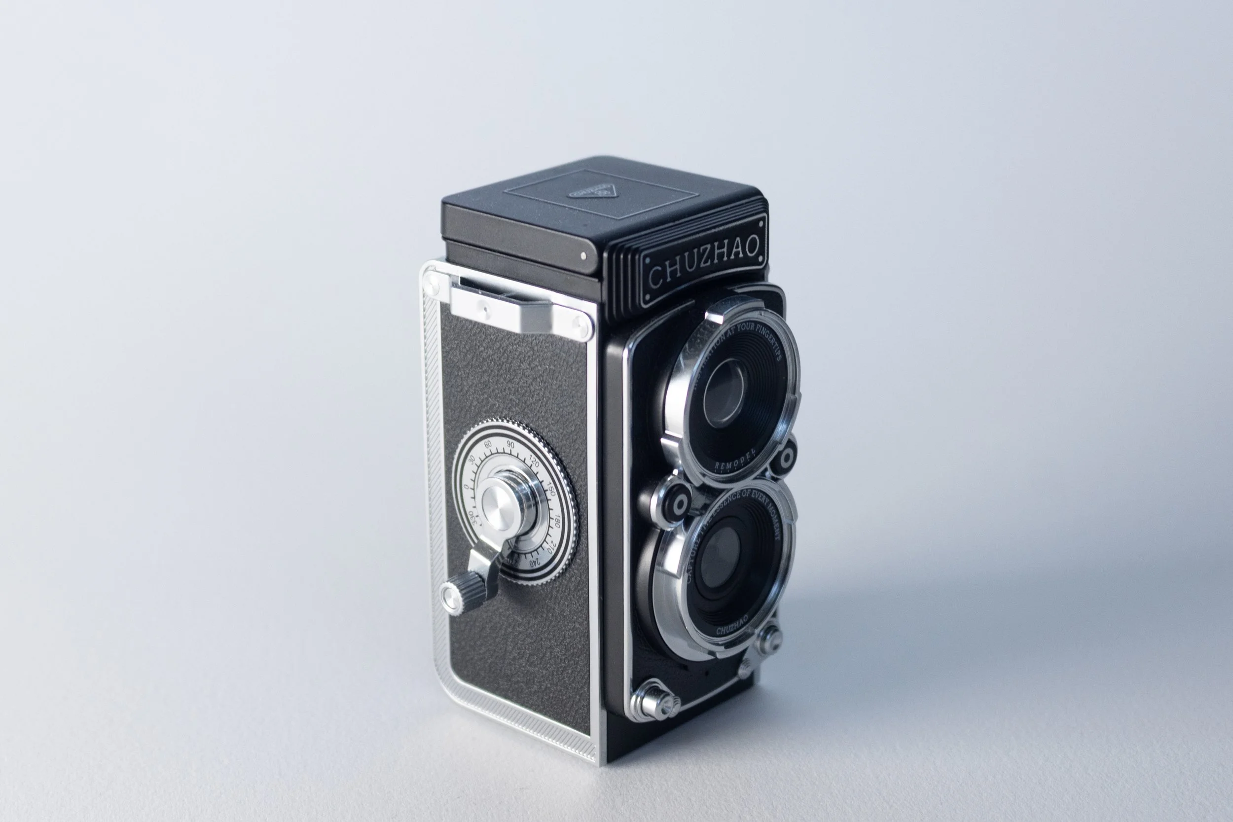 Chuzhao Mini TTL Dual Lens Digital Camera right side
